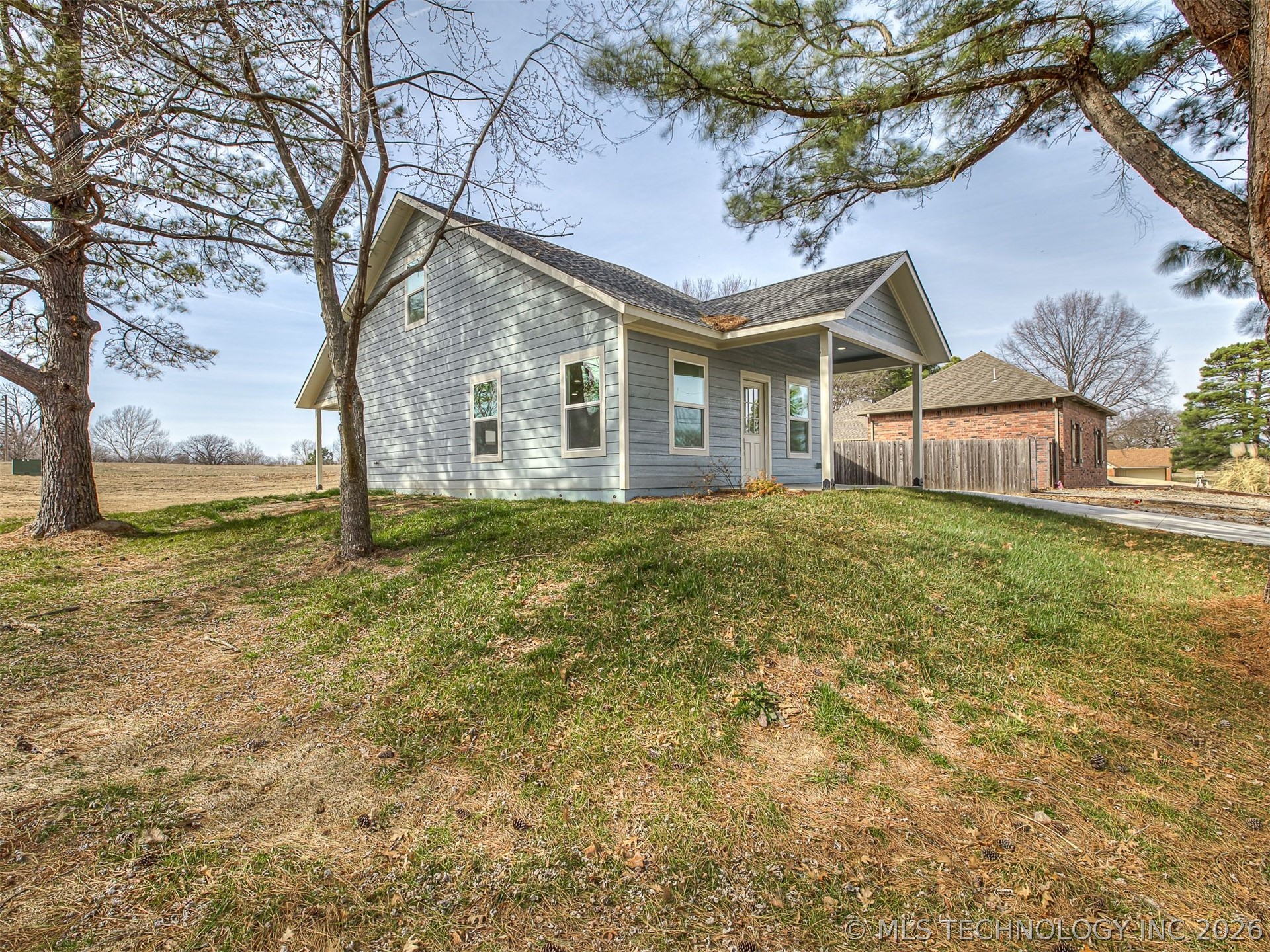 1701 E McGill Circle