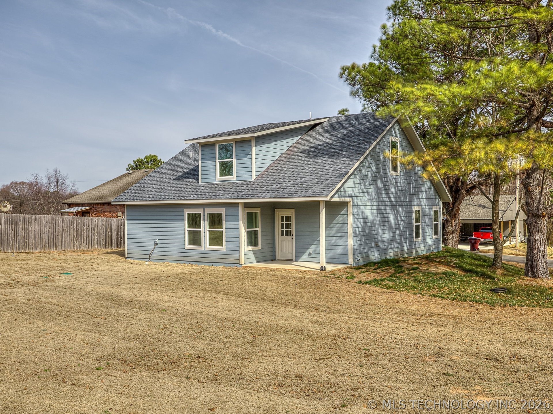 1701 E McGill Circle