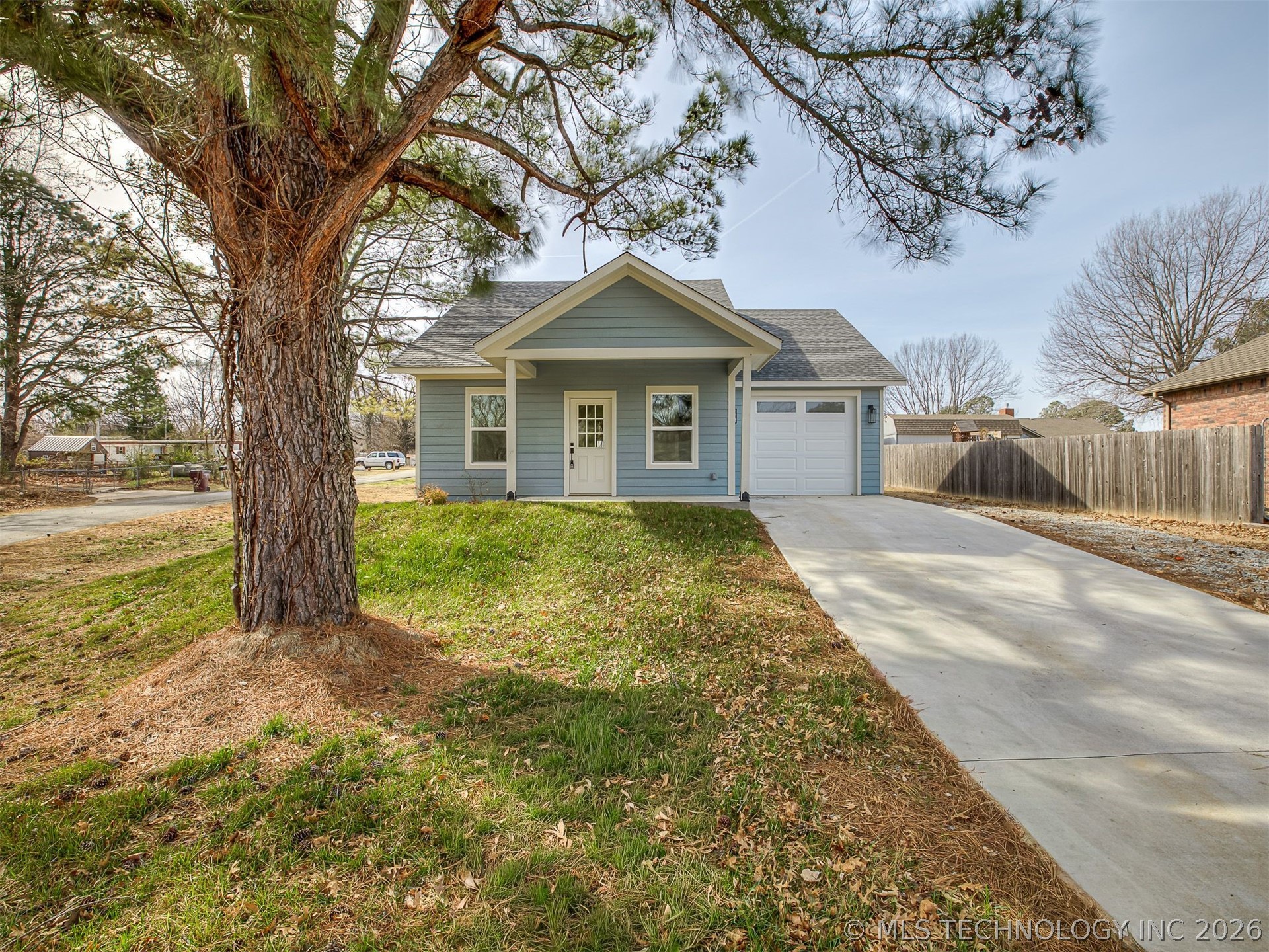 1701 E McGill Circle