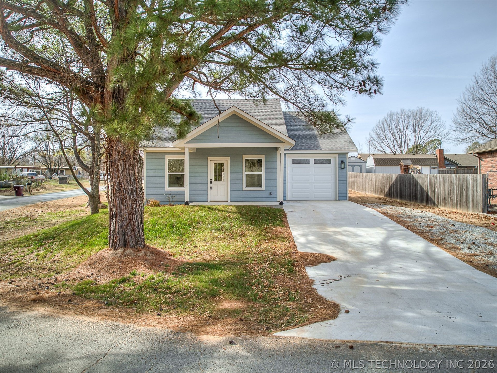 1701 E McGill Circle