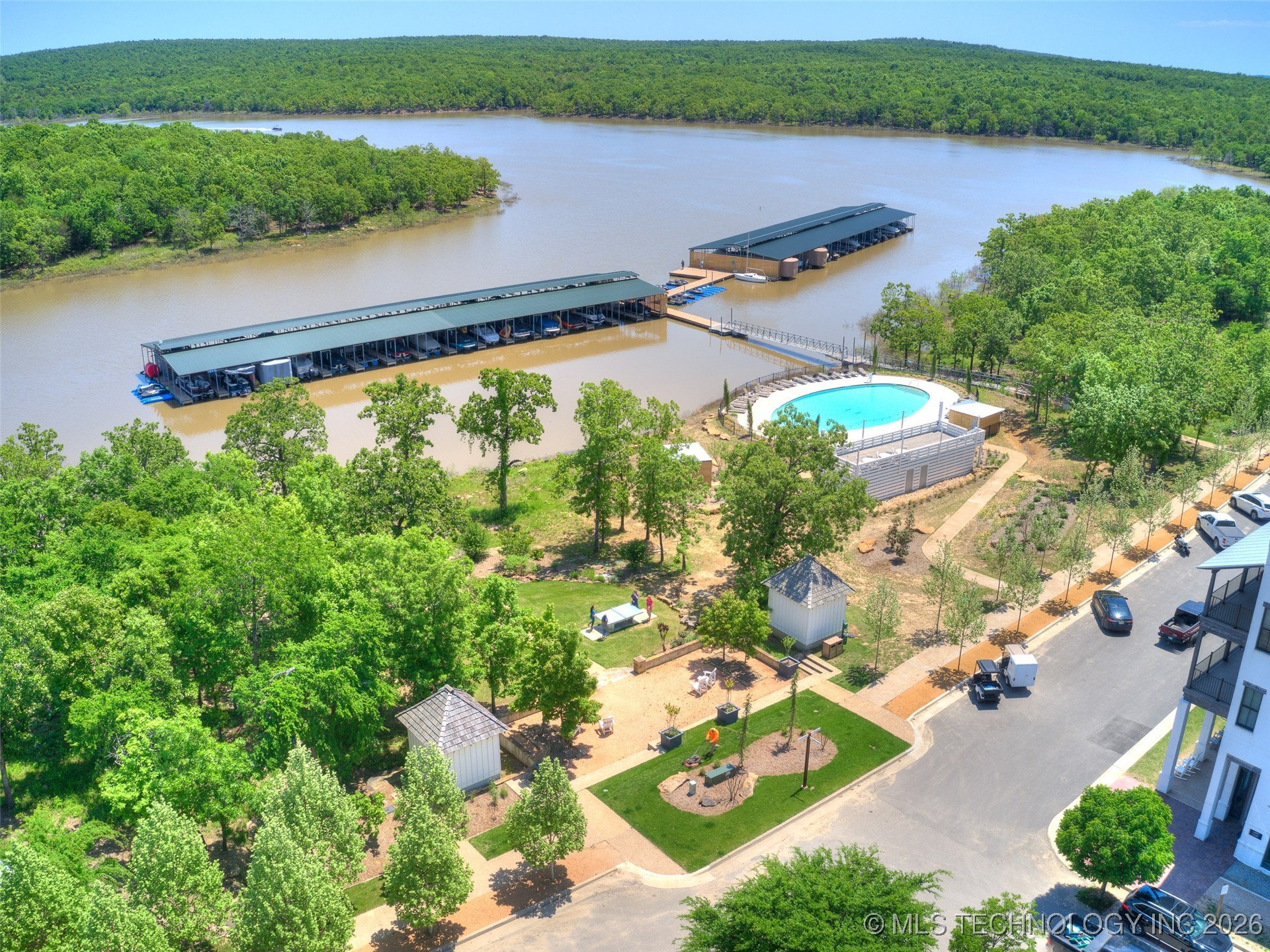 131 Lower Greenway