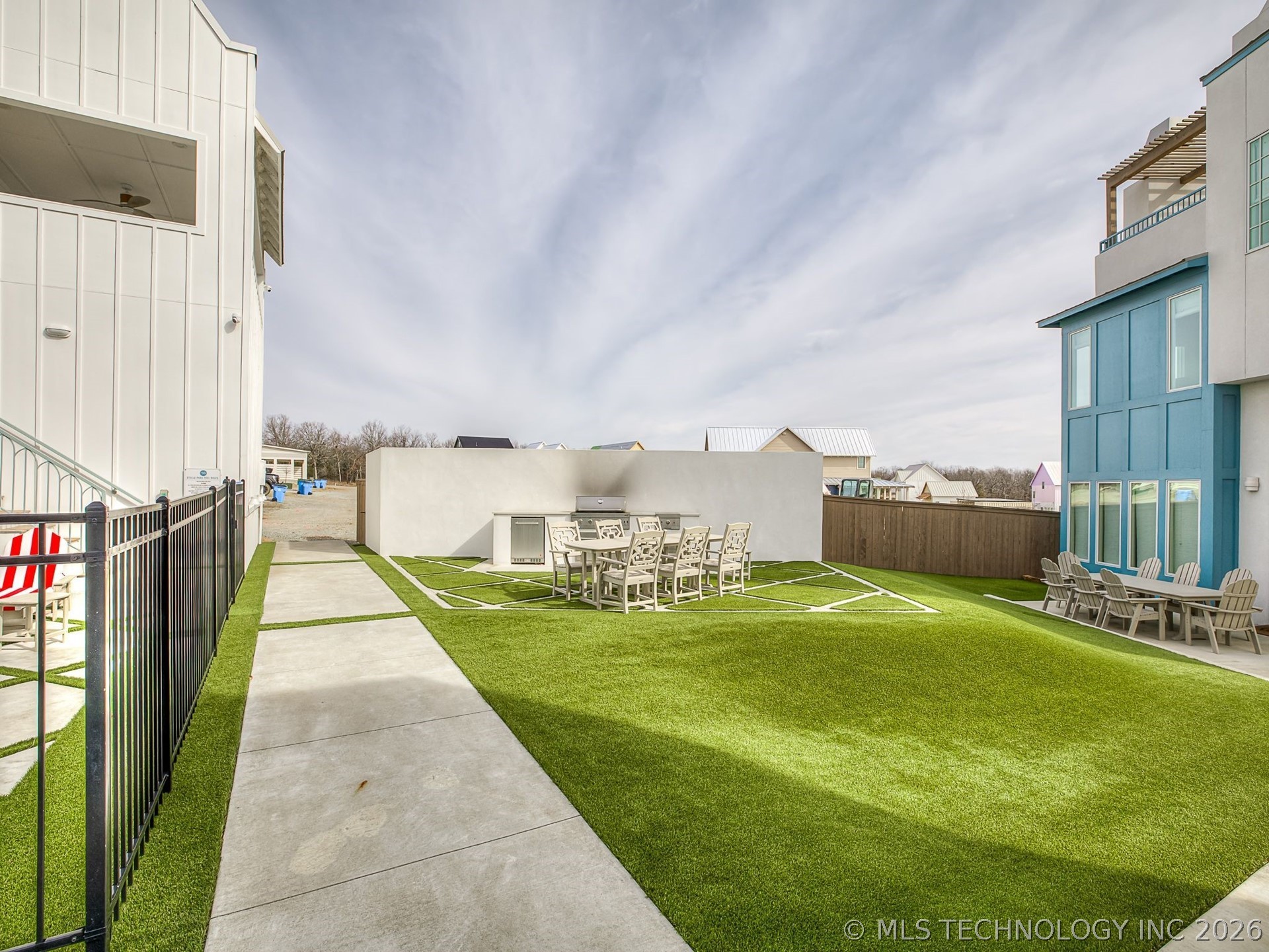 53 Lower Greenway C