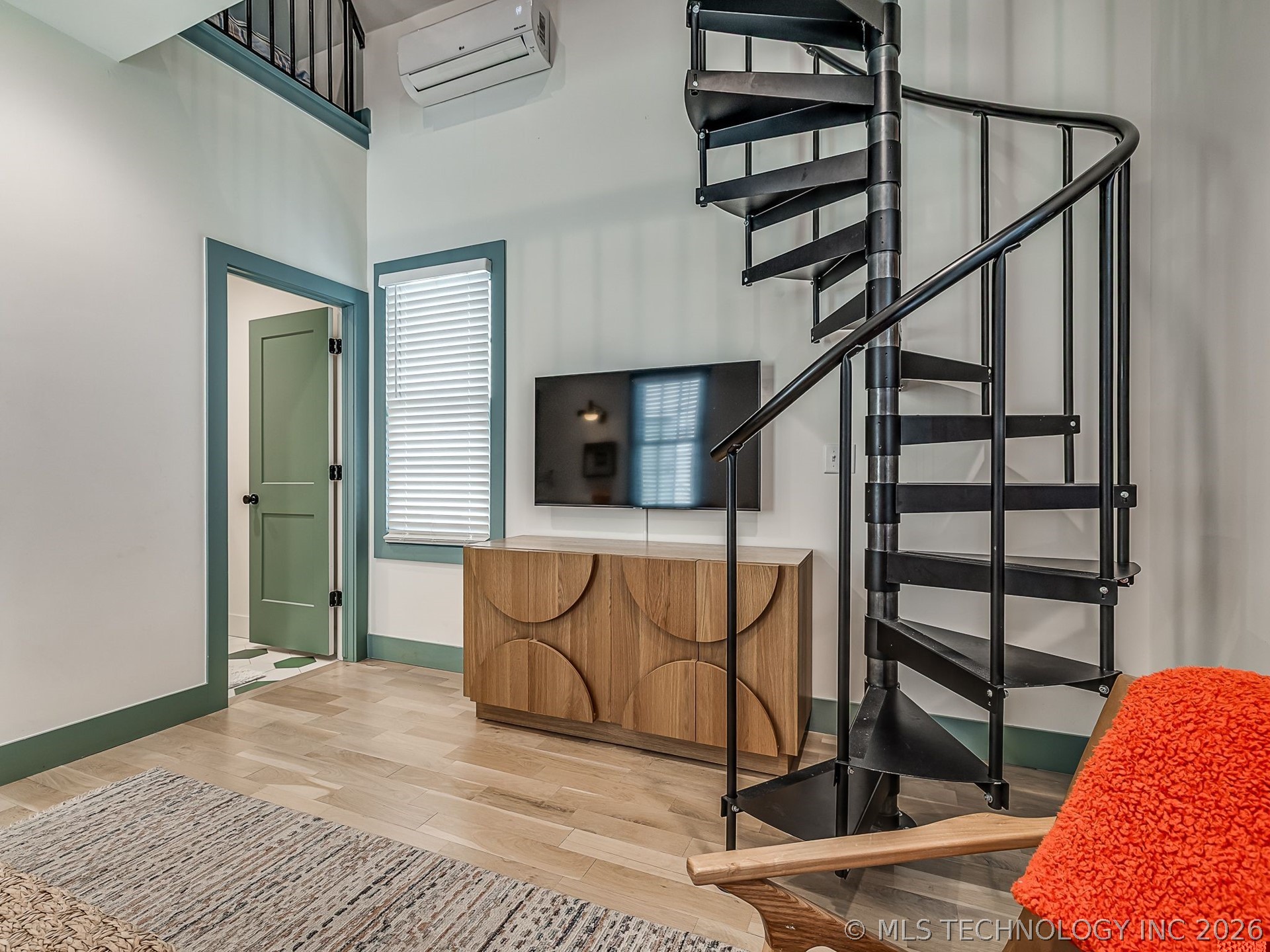 53 Lower Greenway B