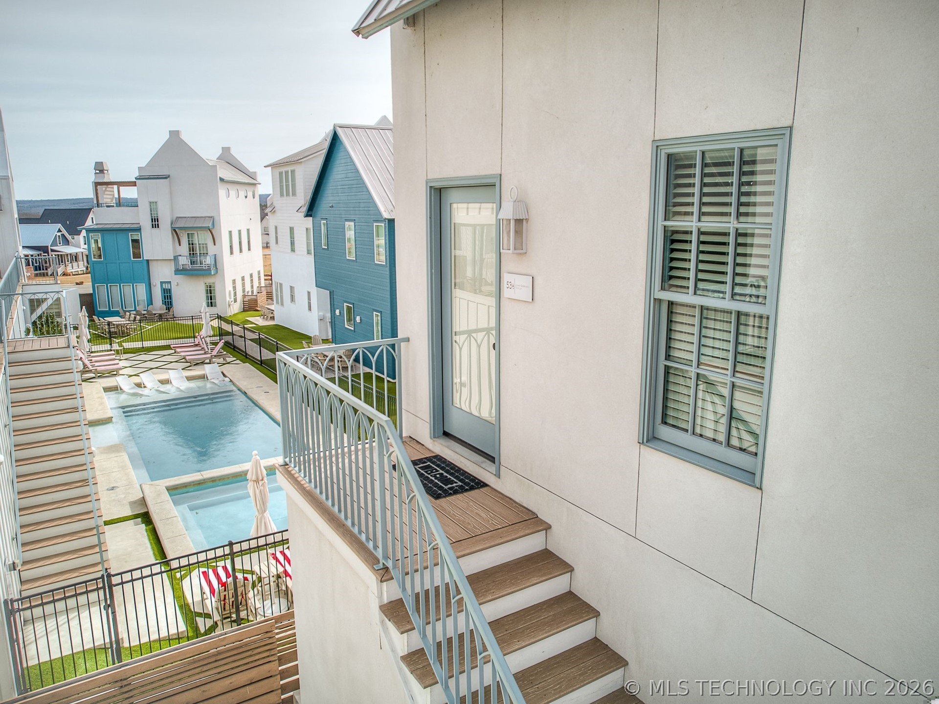 53 Lower Greenway B