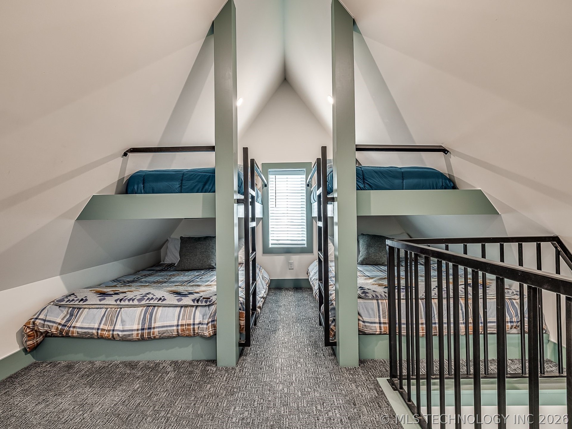 53 Lower Greenway B