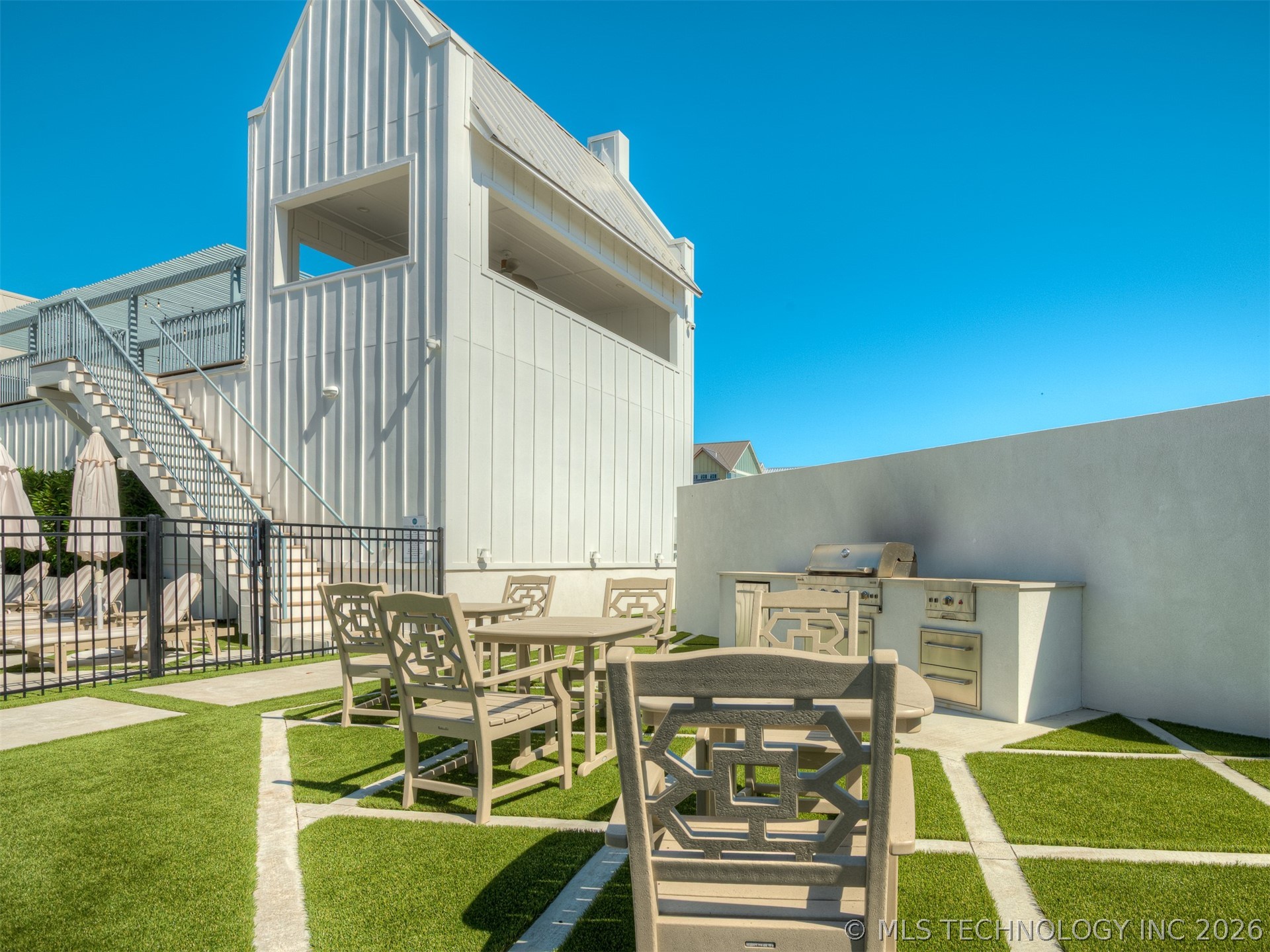 51 Lower Greenway A