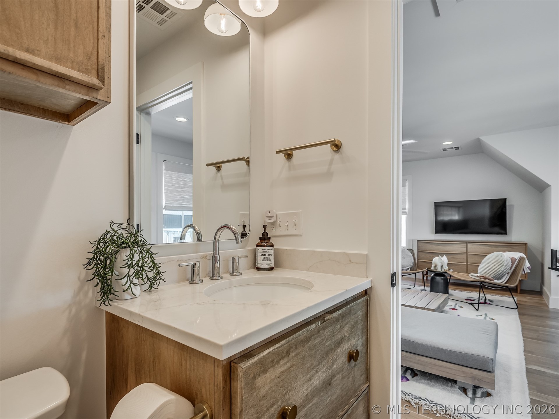 51 Lower Greenway A