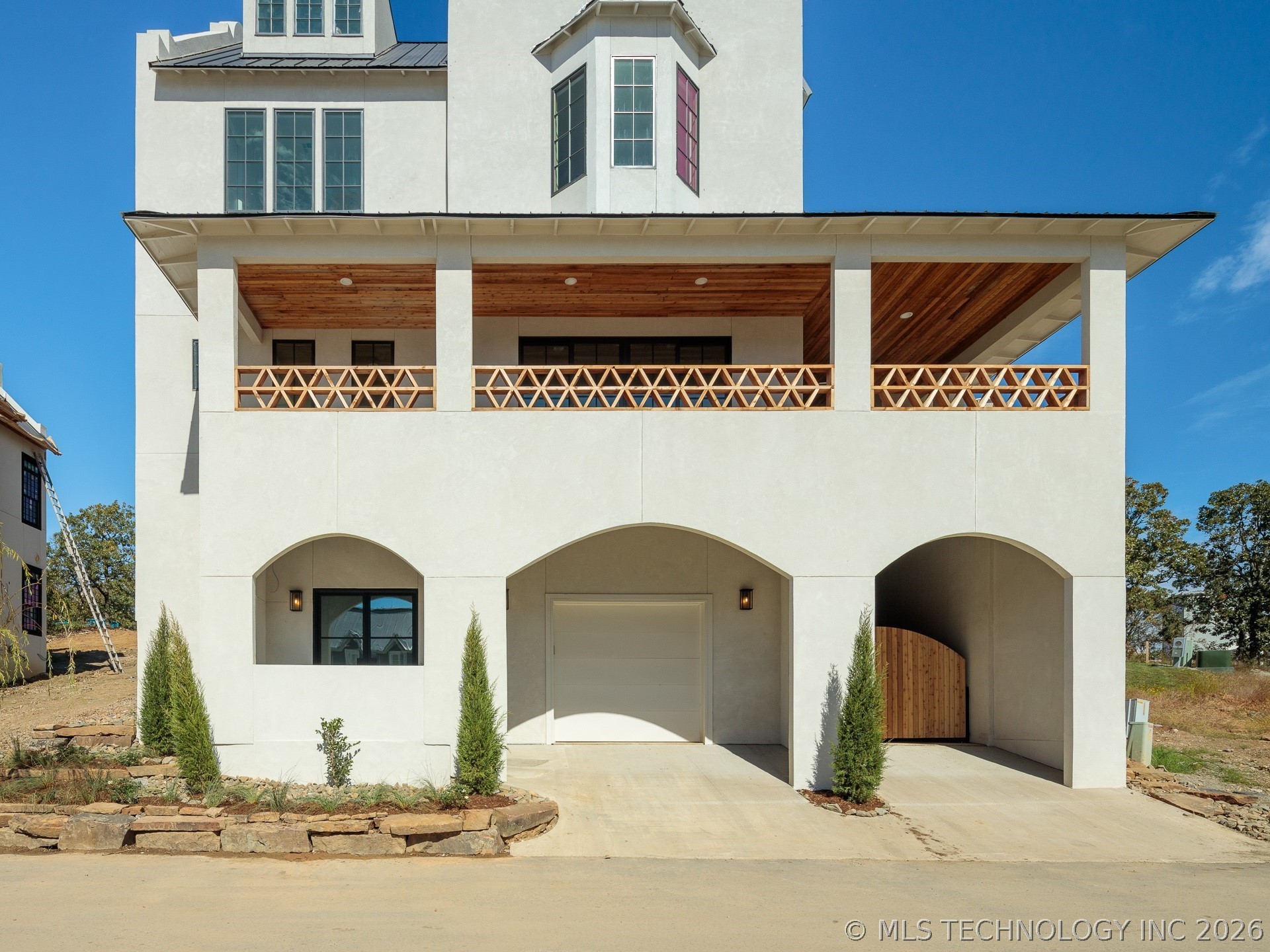 105 Lower Greenway