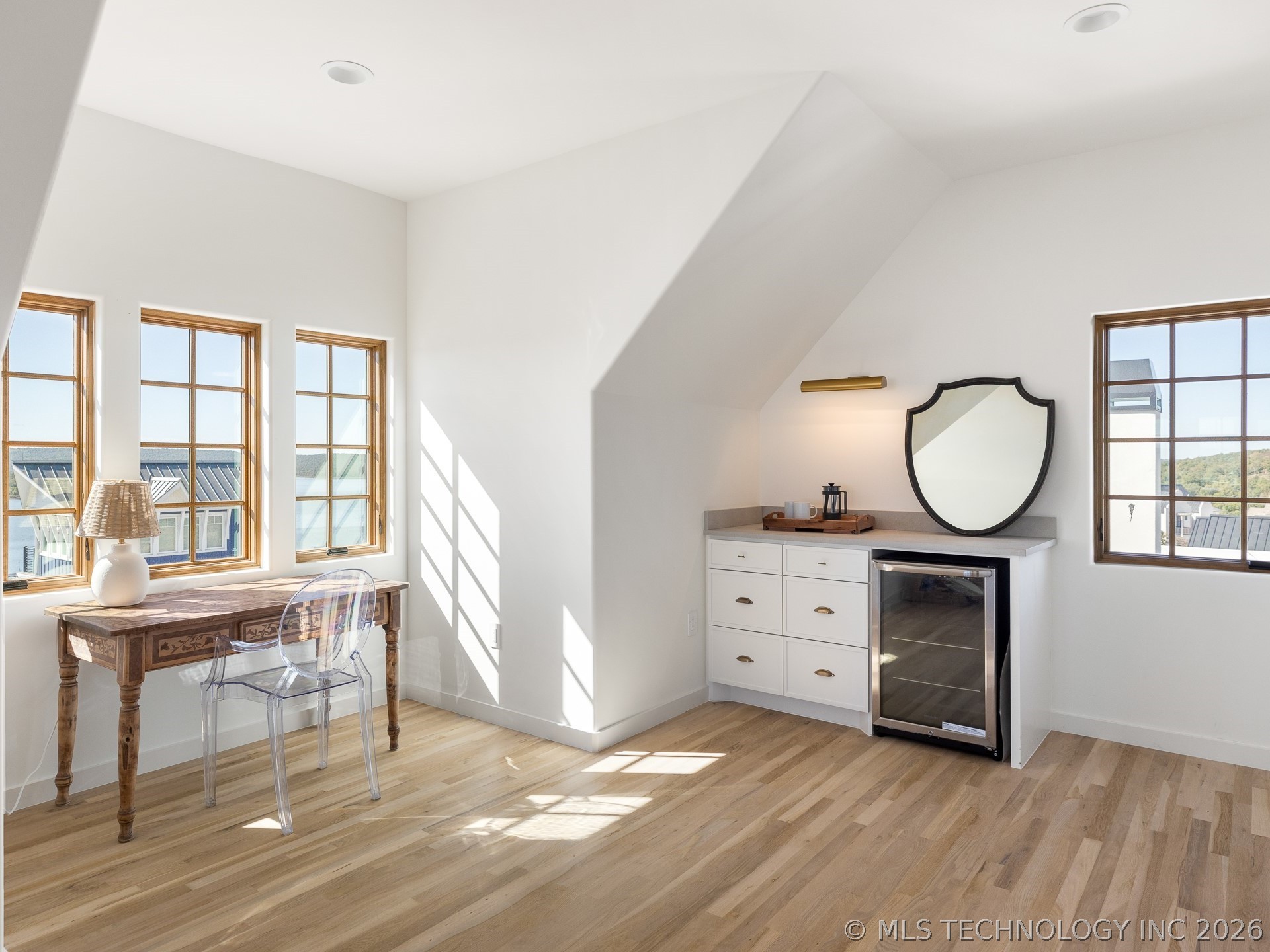 105 Lower Greenway