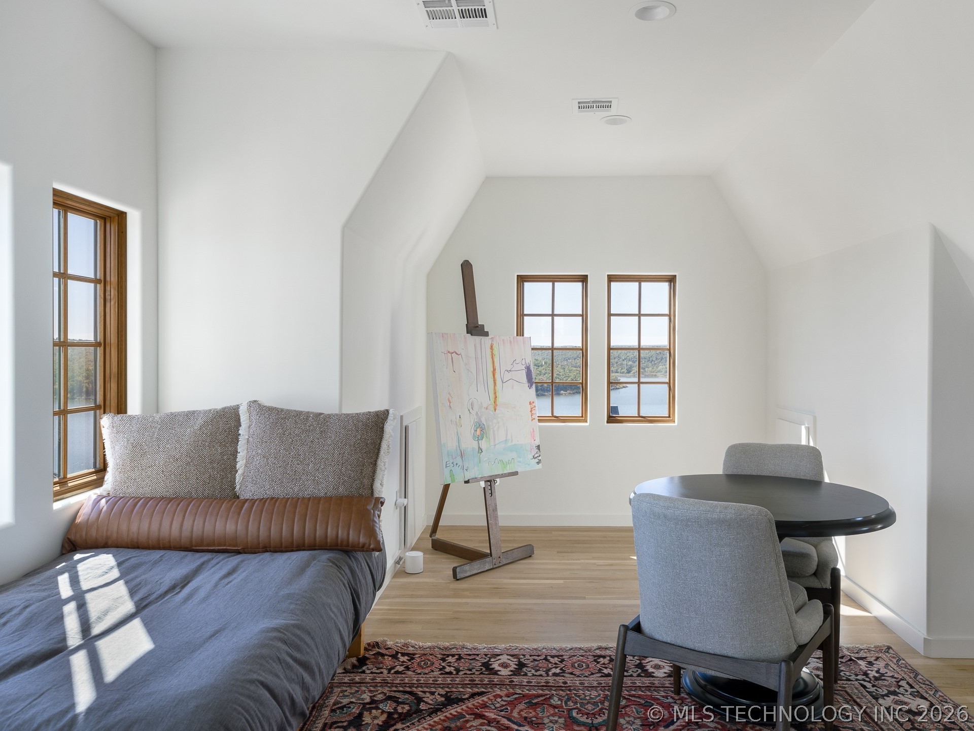 105 Lower Greenway