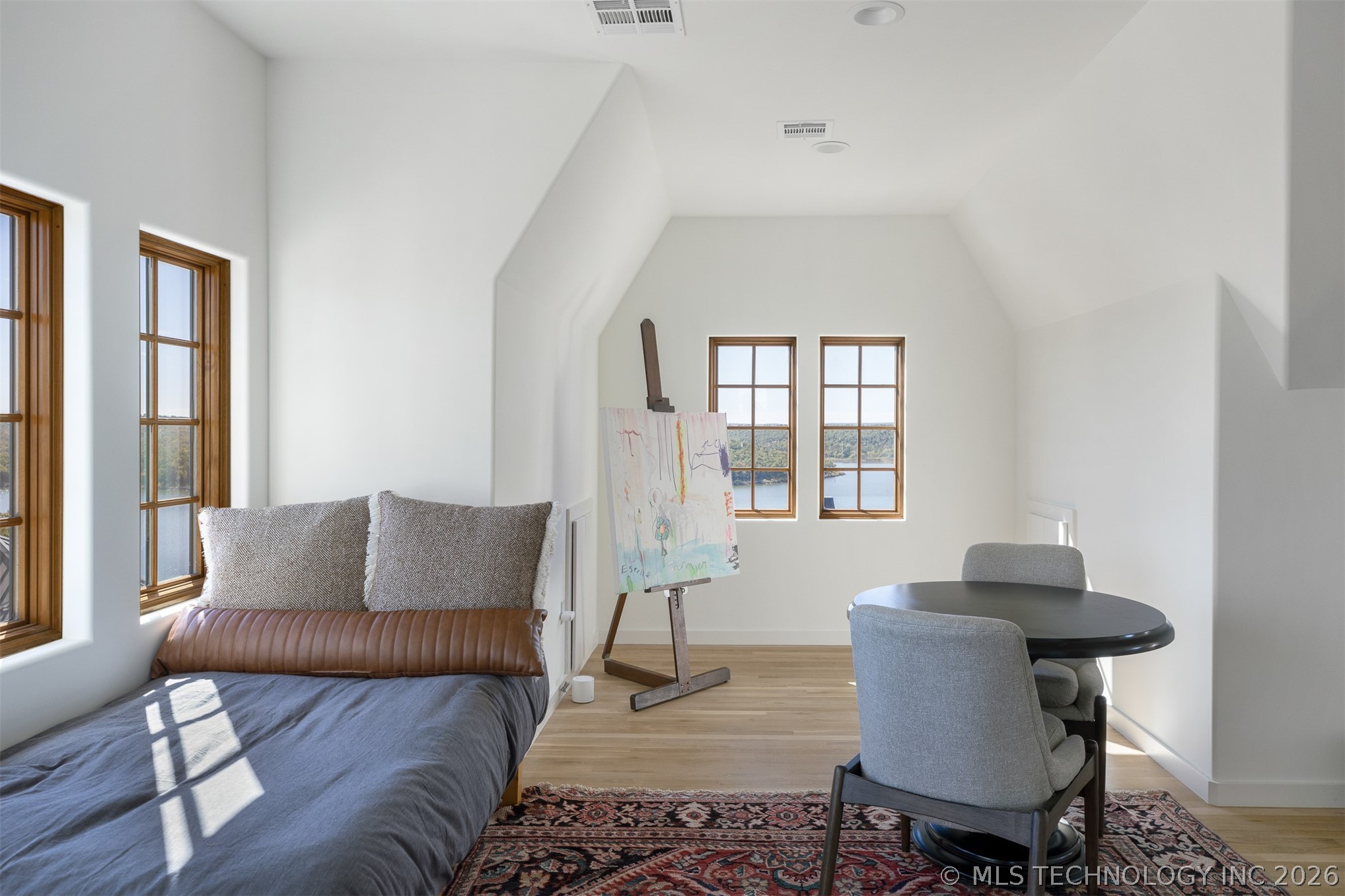 105 Lower Greenway