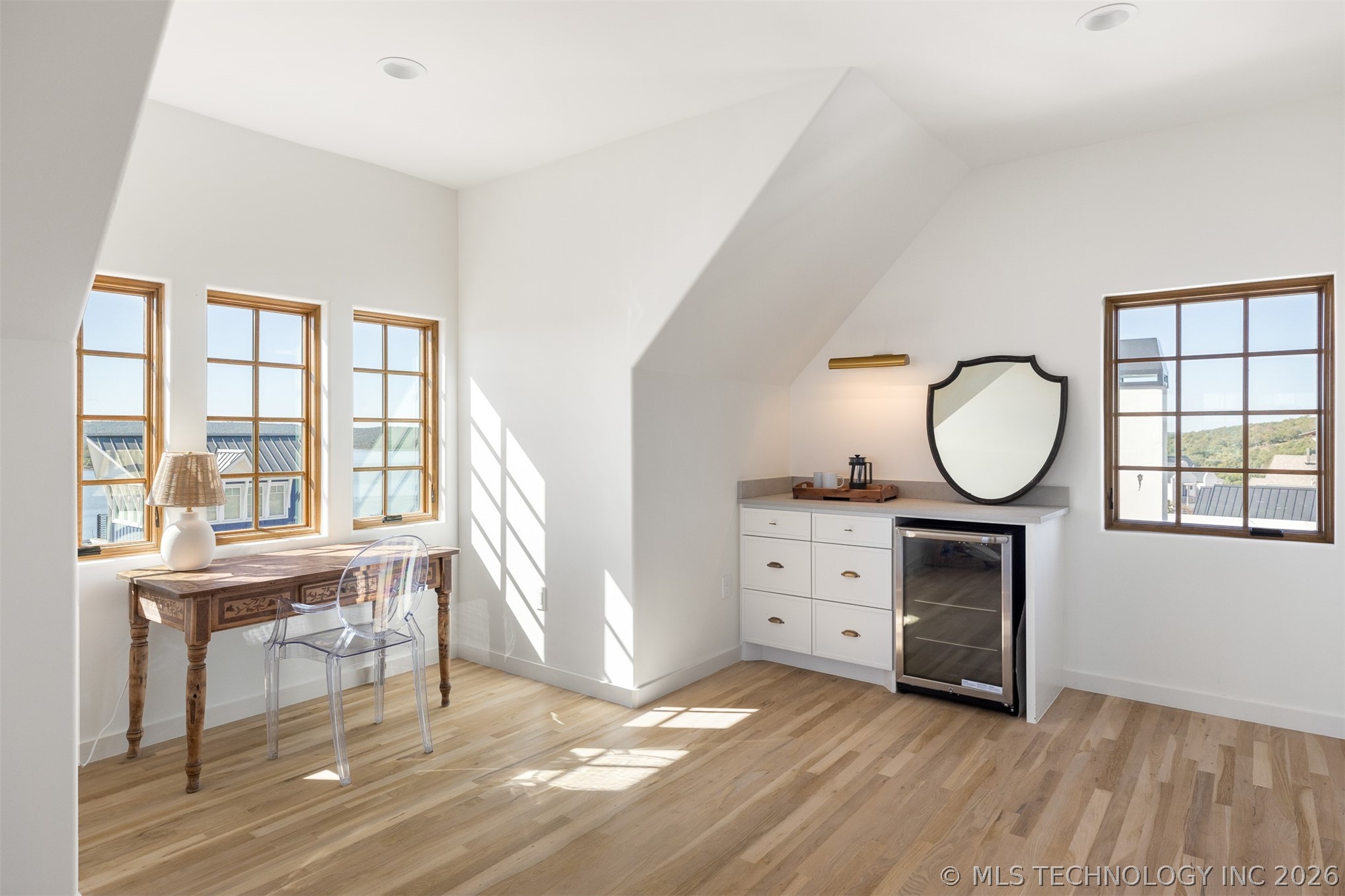 105 Lower Greenway