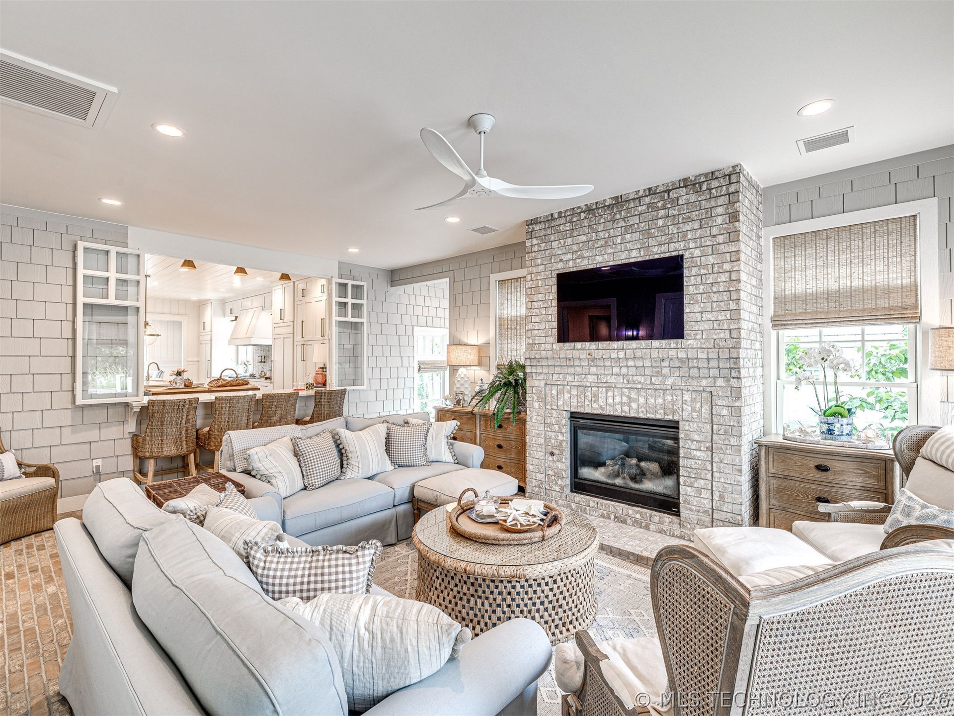 104 Ridgeline Road