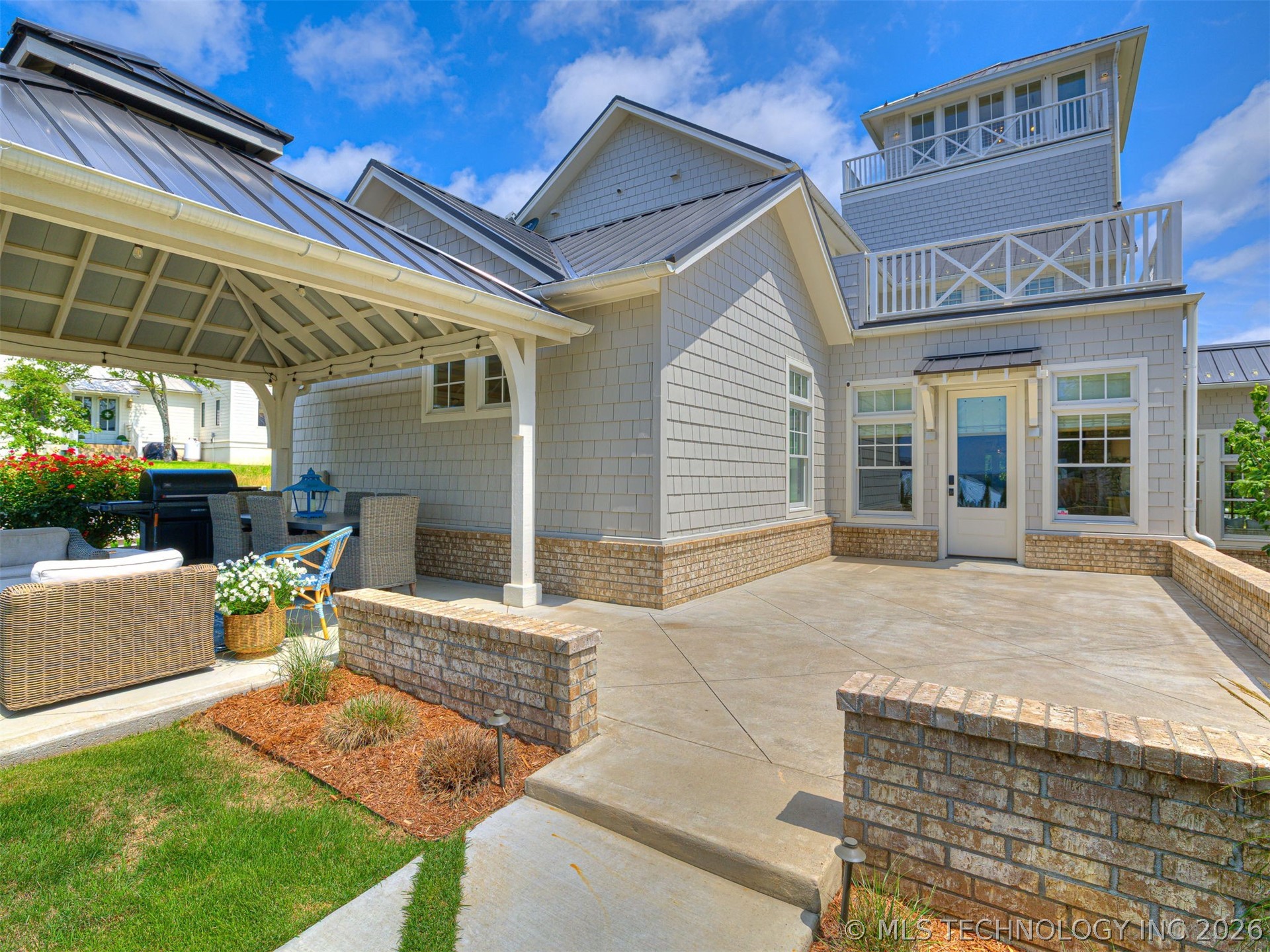 104 Ridgeline Road