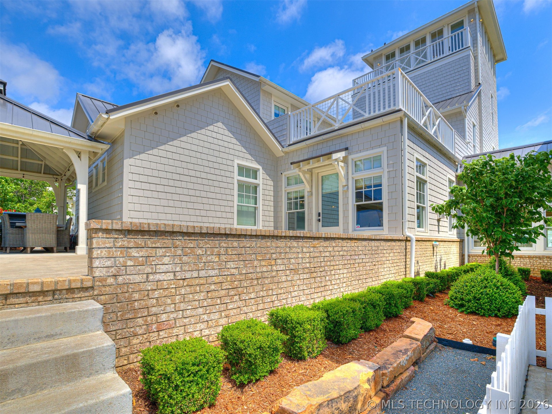 104 Ridgeline Road