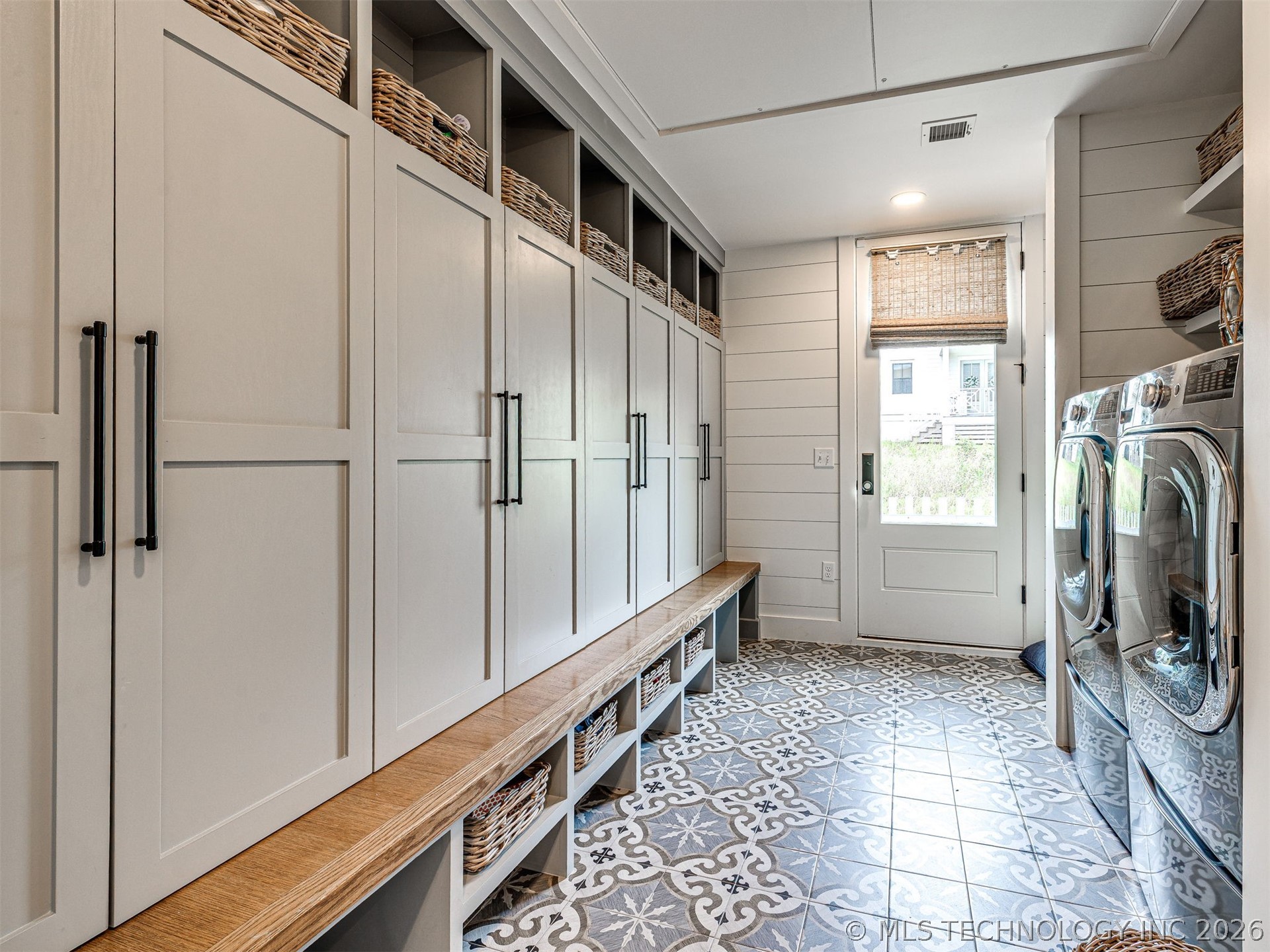 104 Ridgeline Road