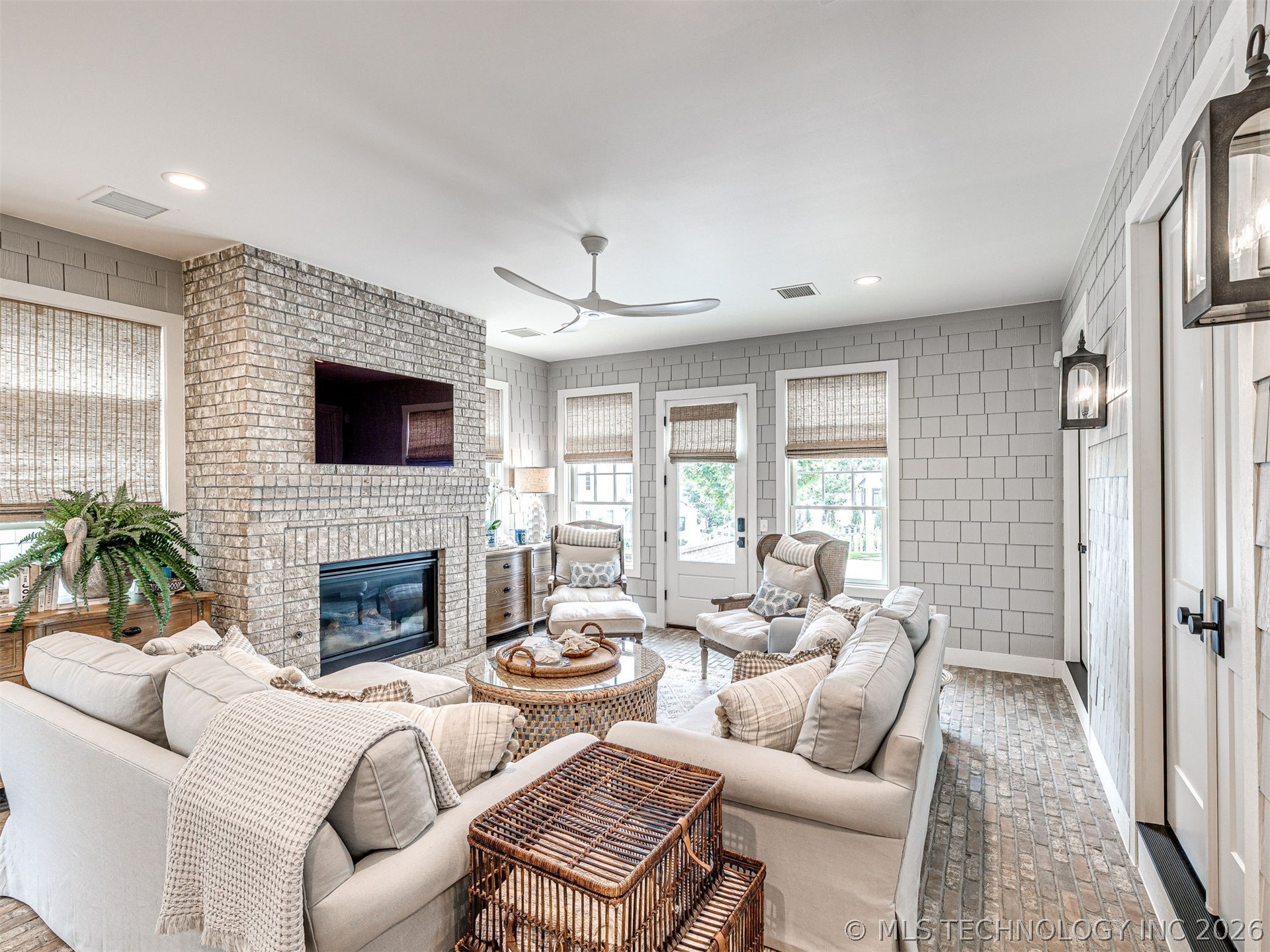 104 Ridgeline Road