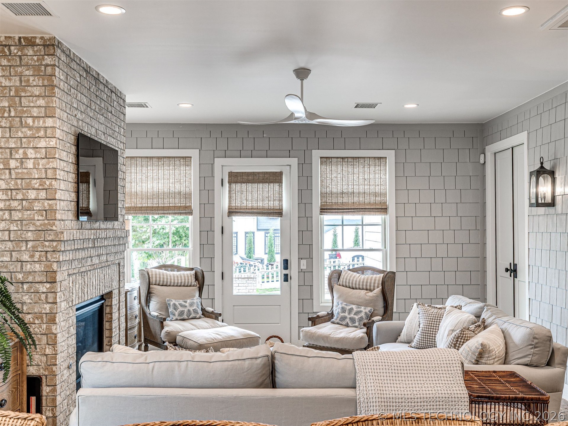 104 Ridgeline Road