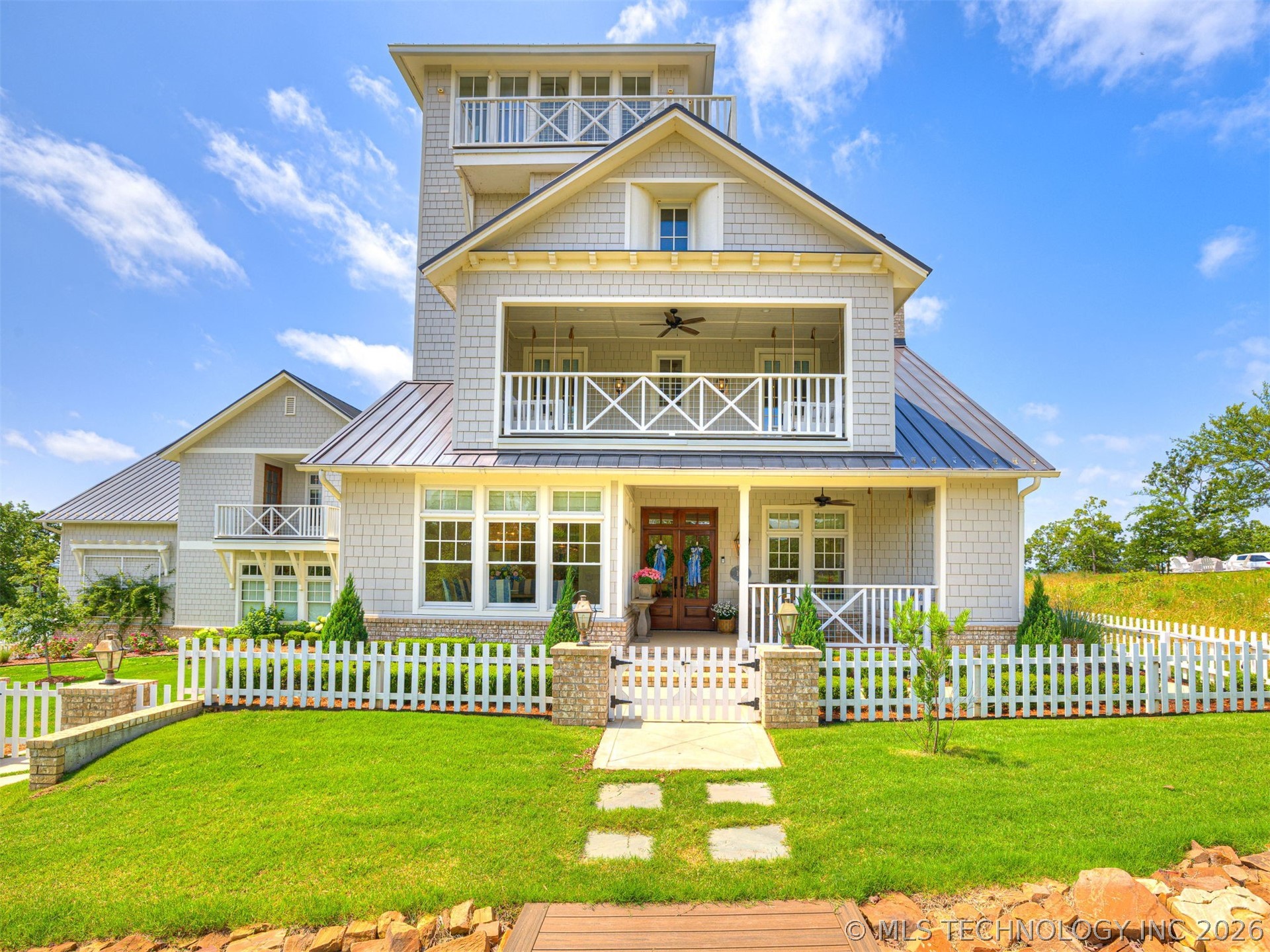 104 Ridgeline Road