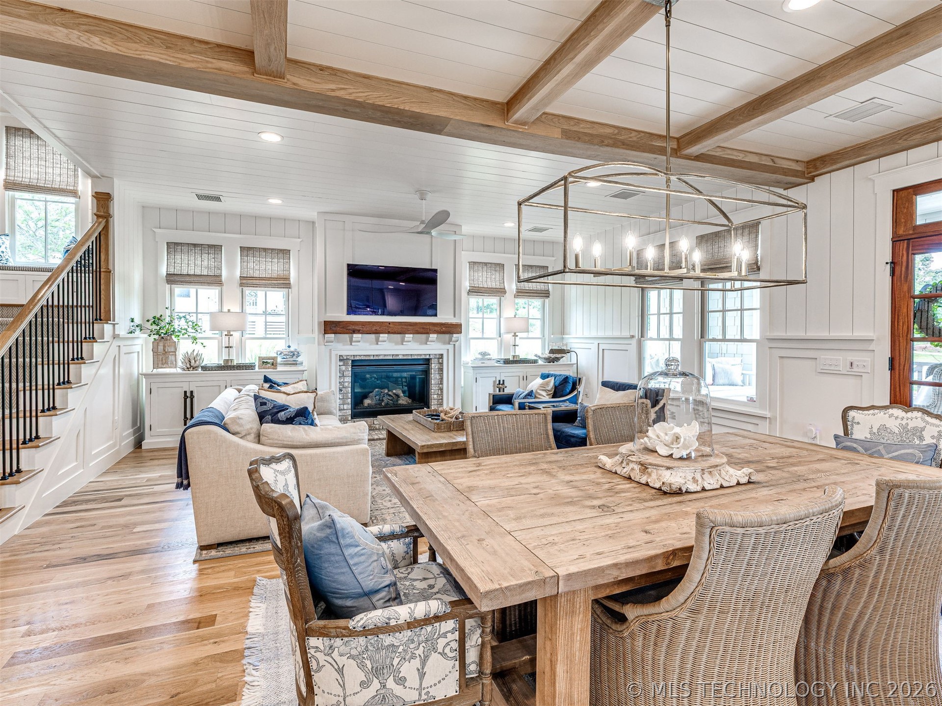 104 Ridgeline Road