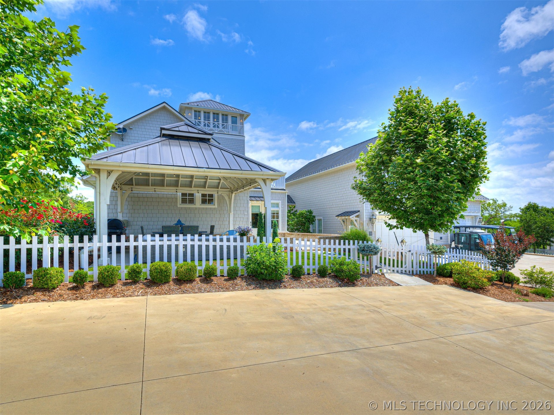 104 Ridgeline Road
