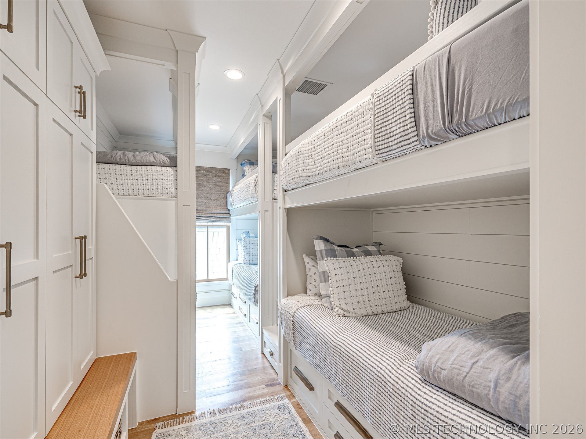 104 Ridgeline Road