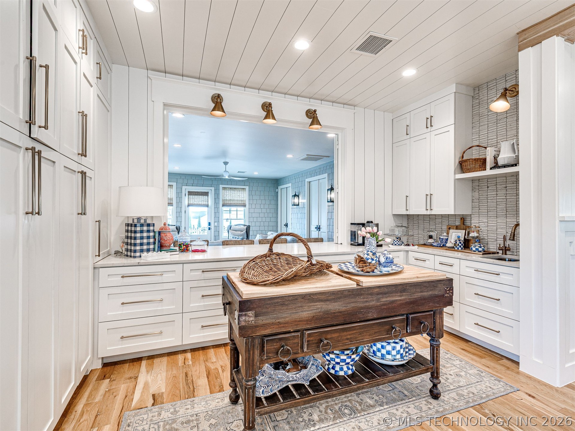 104 Ridgeline Road