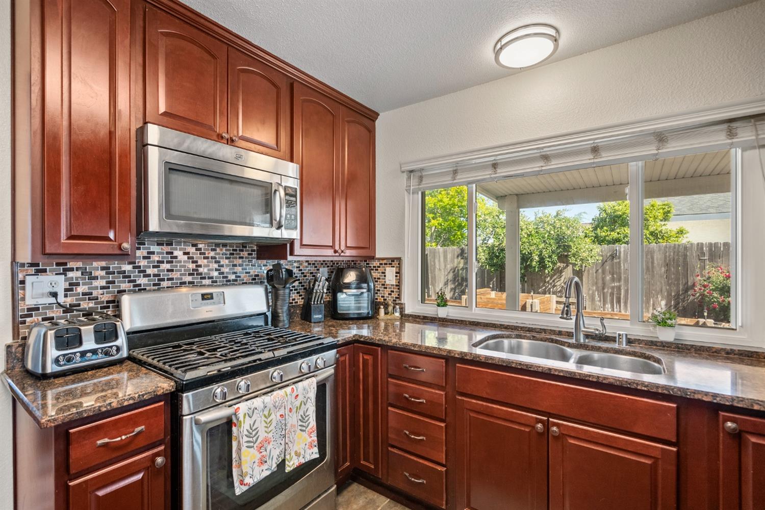 3513 Ridge Rim Court