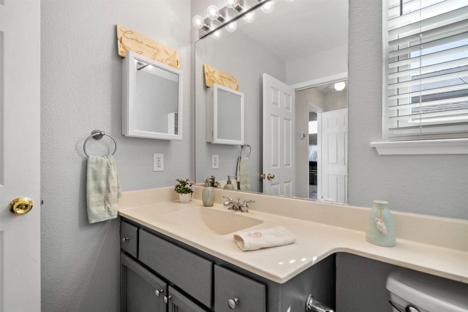 3513 Ridge Rim Court