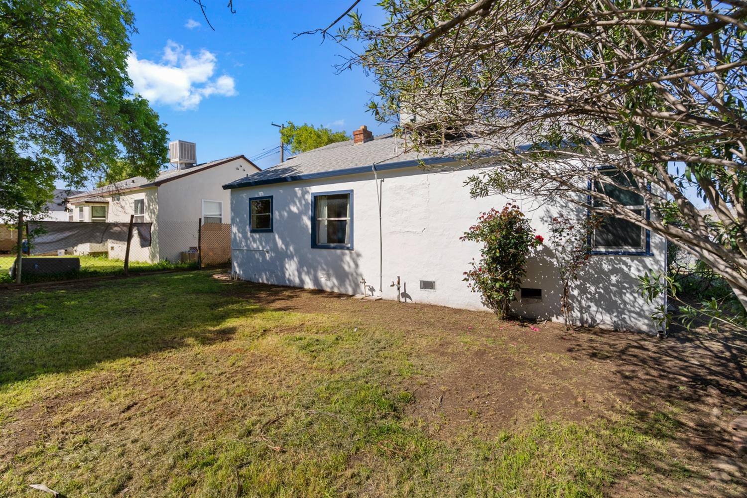 2562 Erickson Street