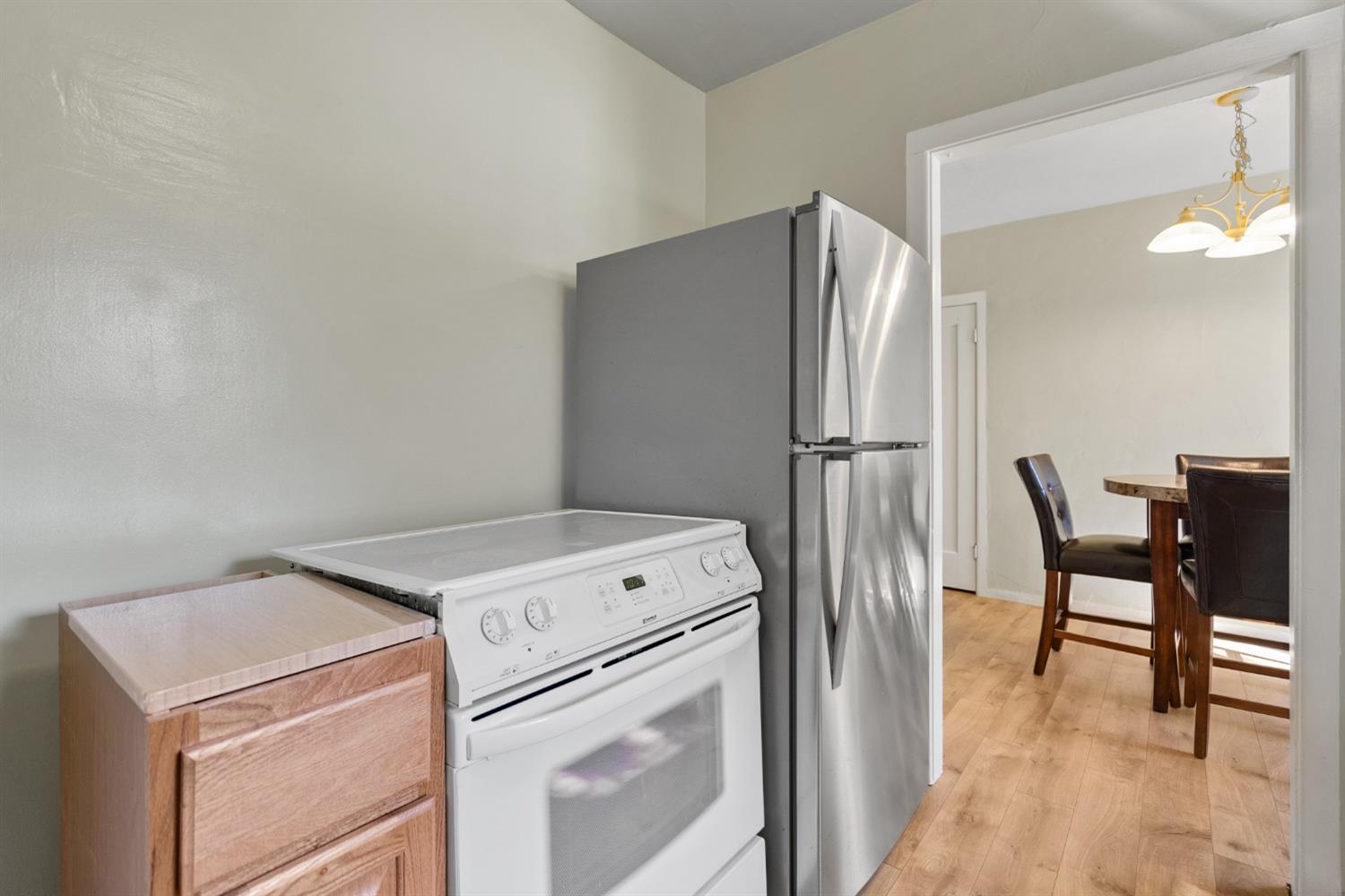 2562 Erickson Street