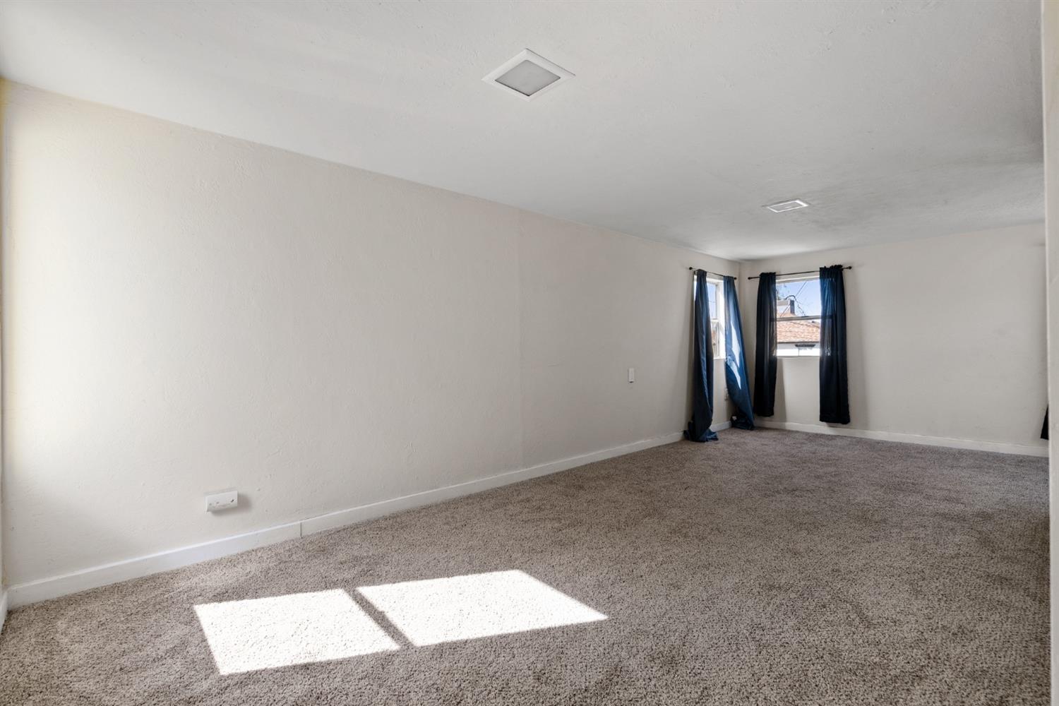 2562 Erickson Street