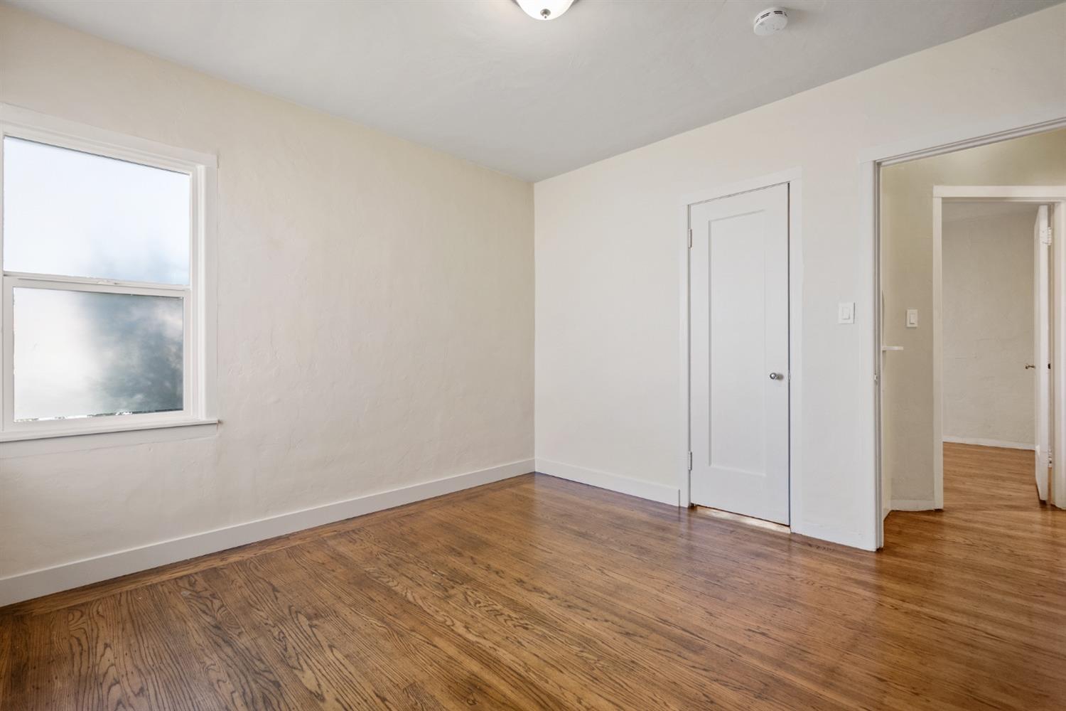 2562 Erickson Street