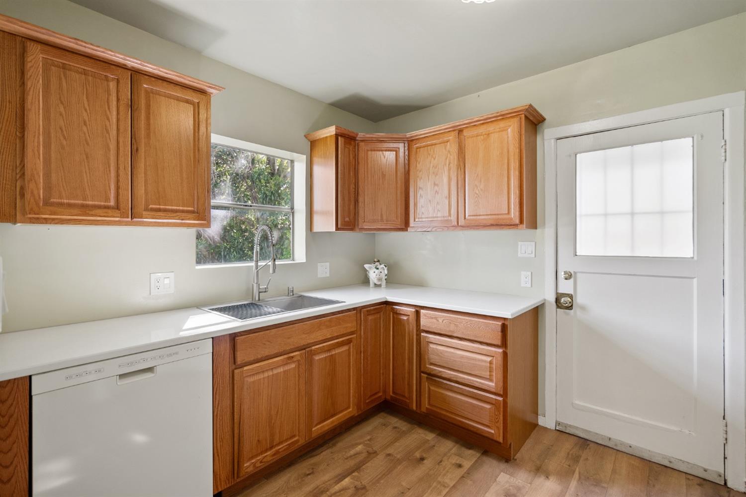 2562 Erickson Street