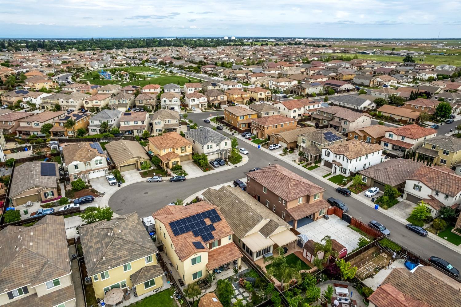 9904 Storm Petrel Court