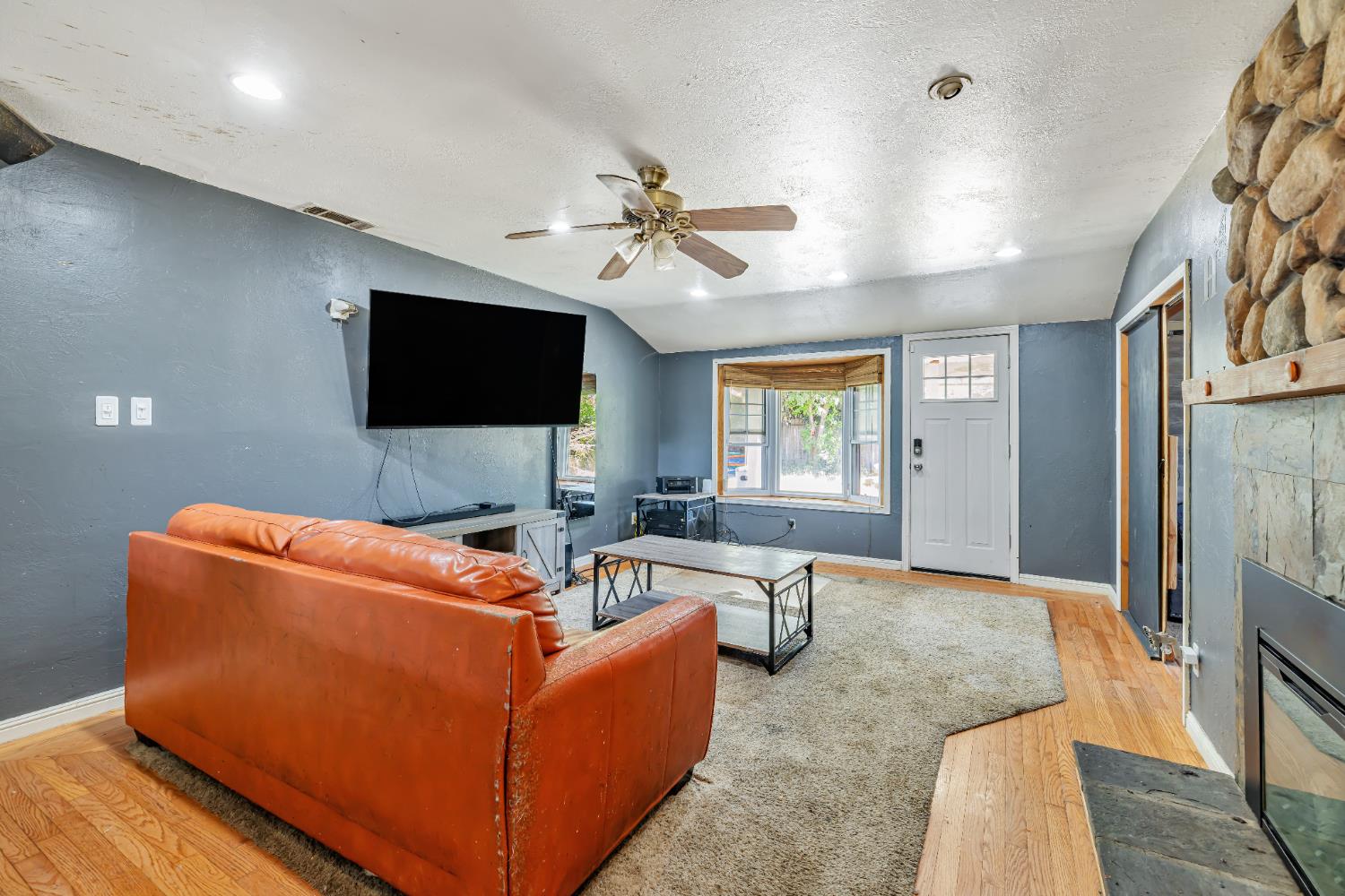3212 Hurley Way