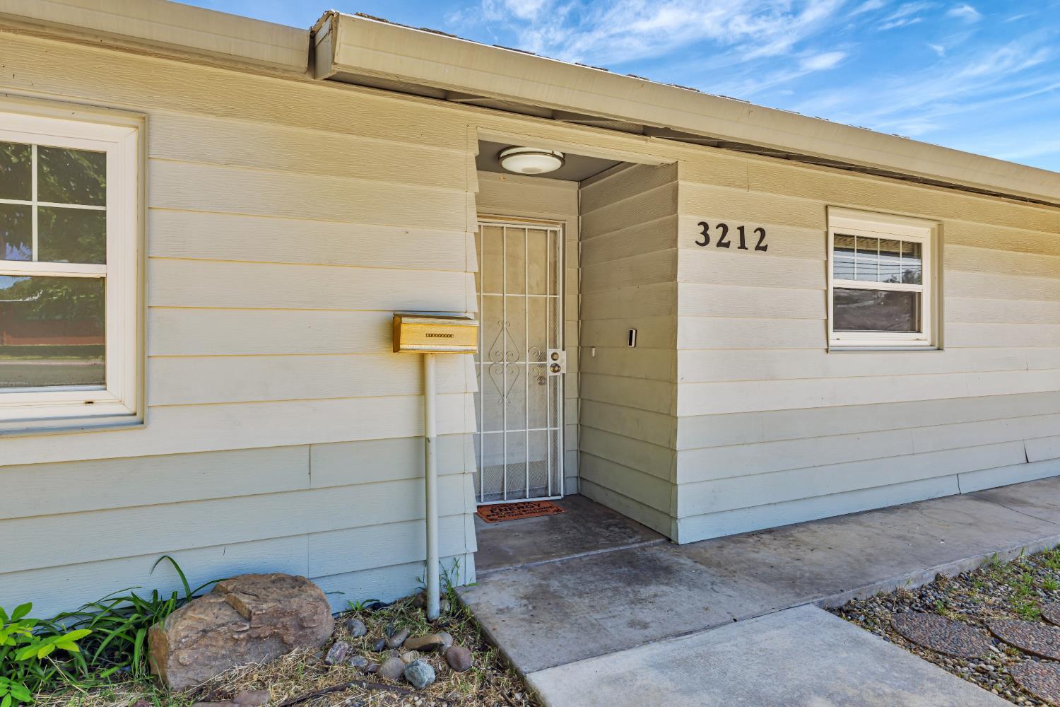 3212 Hurley Way