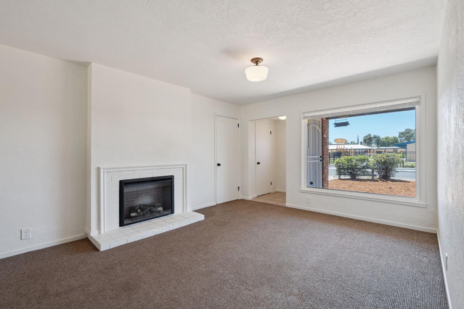 1811 Roanoke Avenue