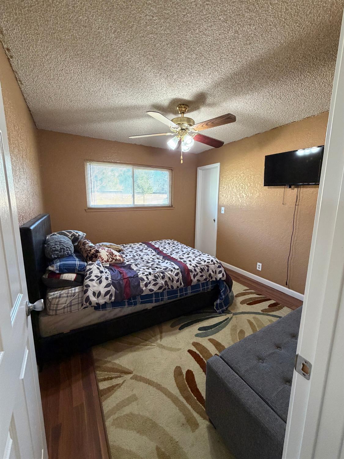 328 Las Animas Circle