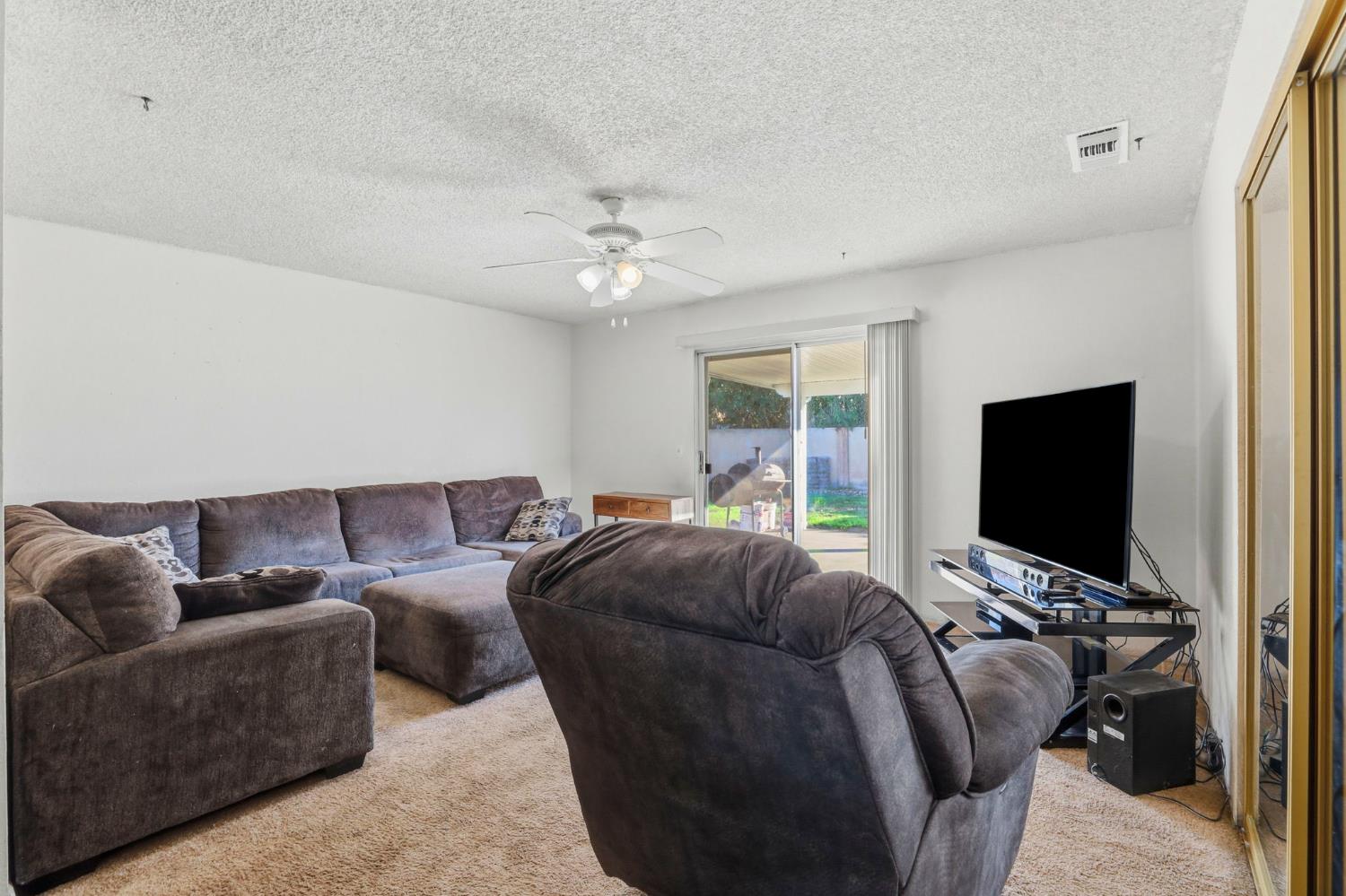 328 Las Animas Circle