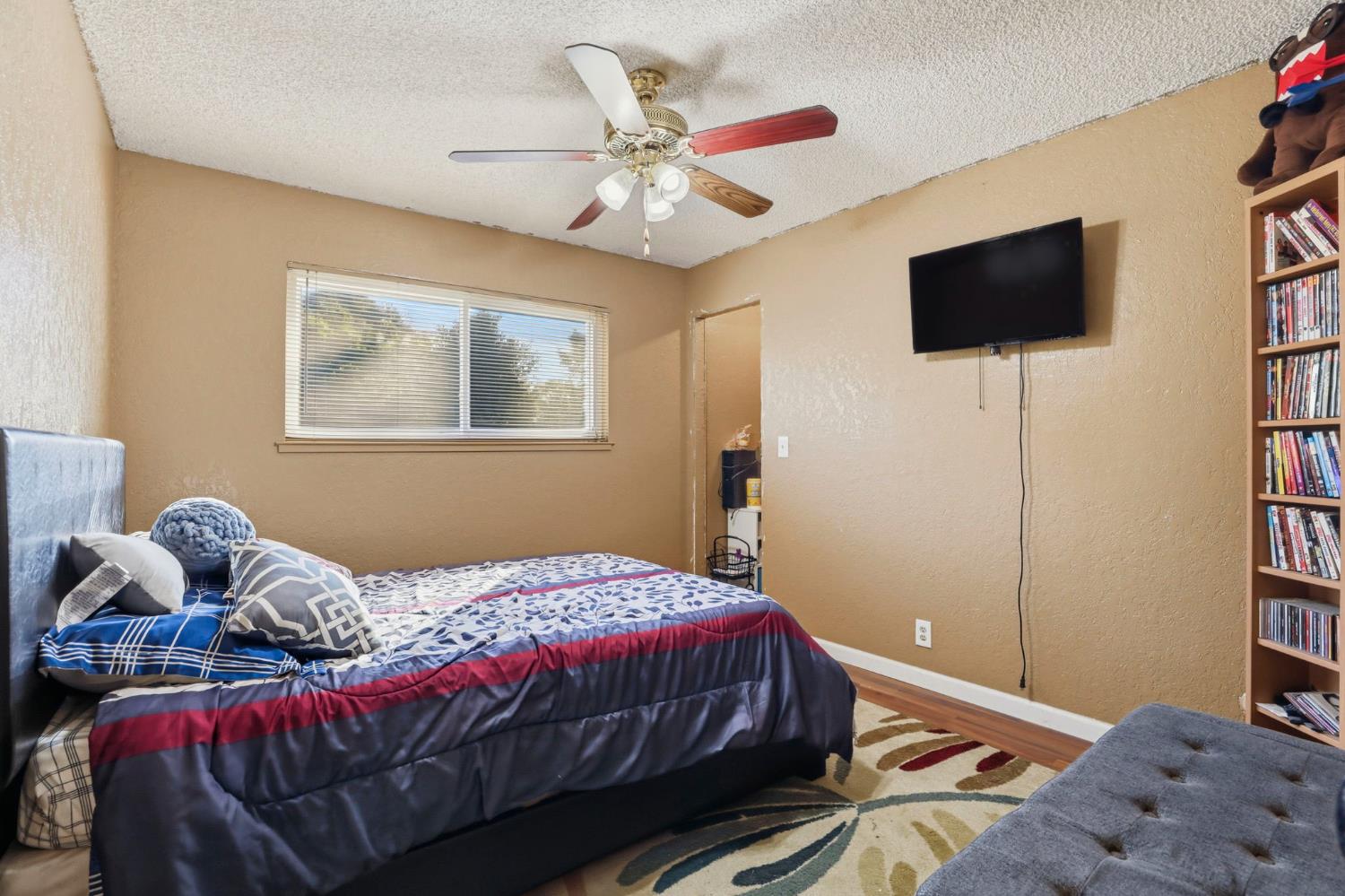 328 Las Animas Circle