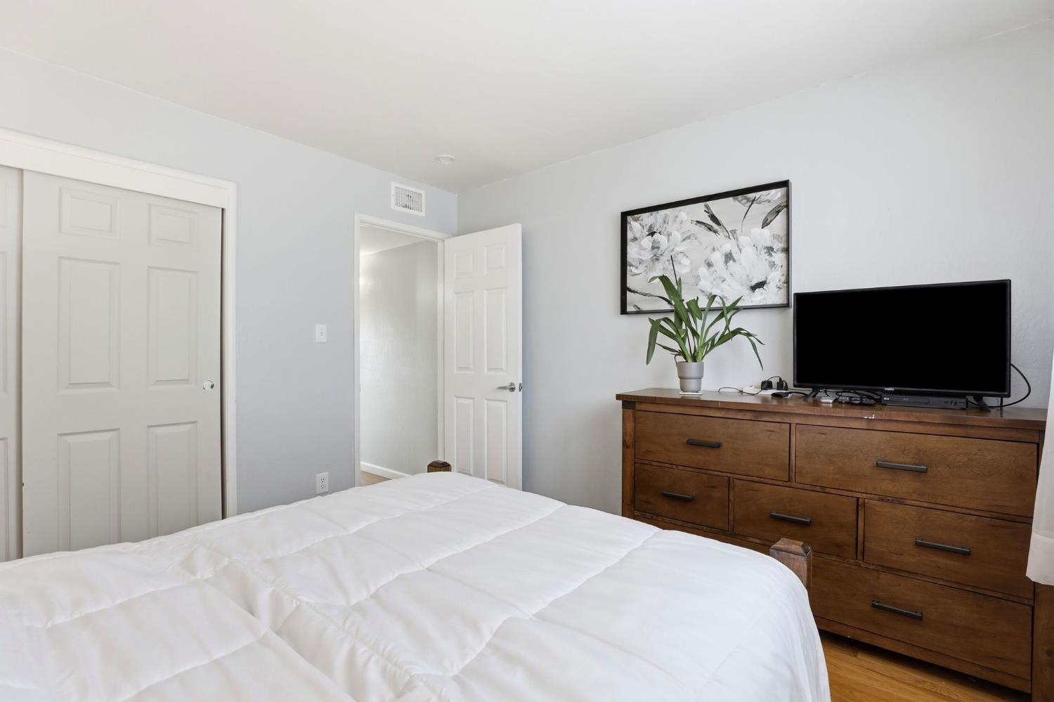 7545 Almondwood Avenue