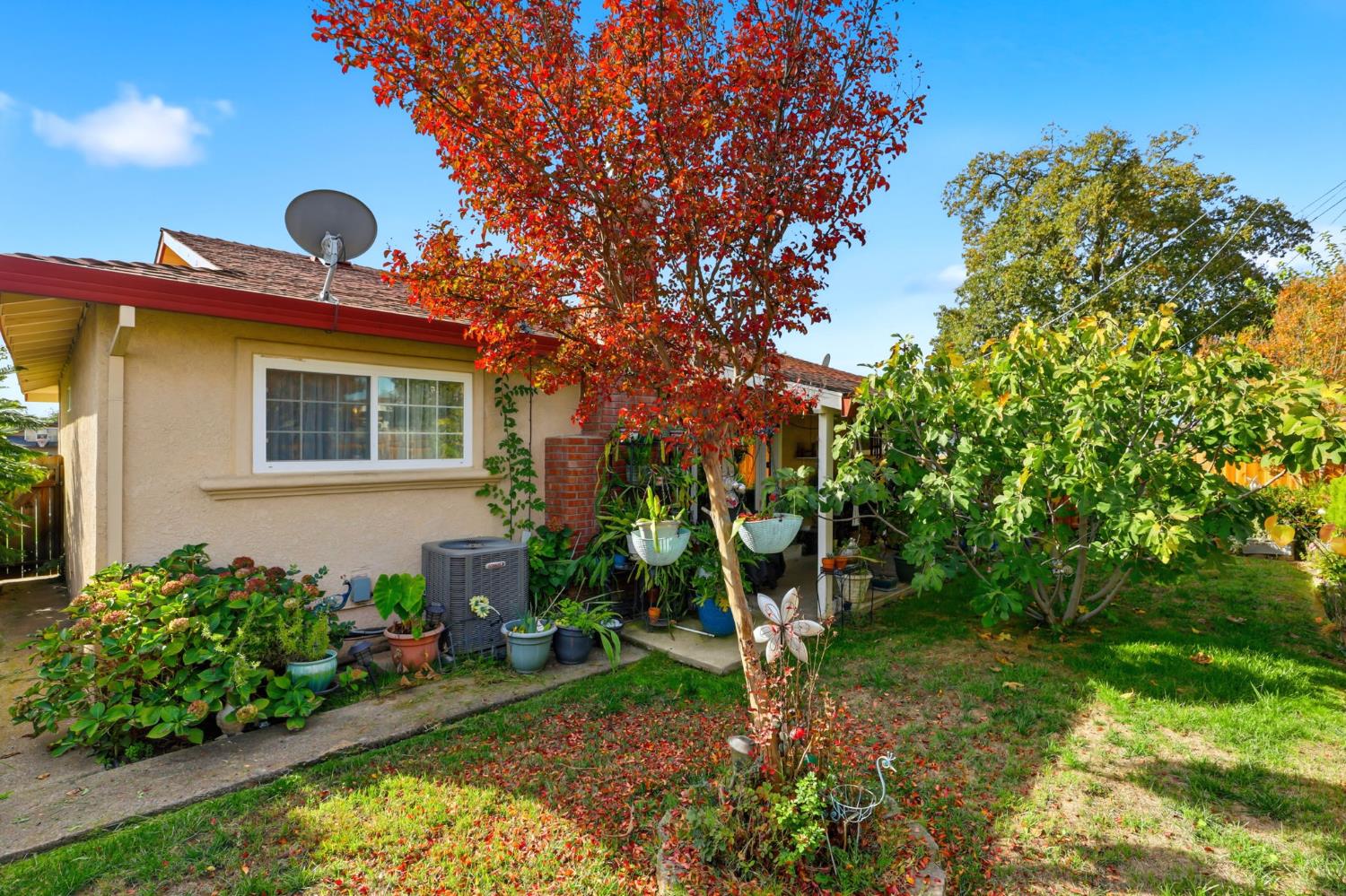 7545 Almondwood Avenue