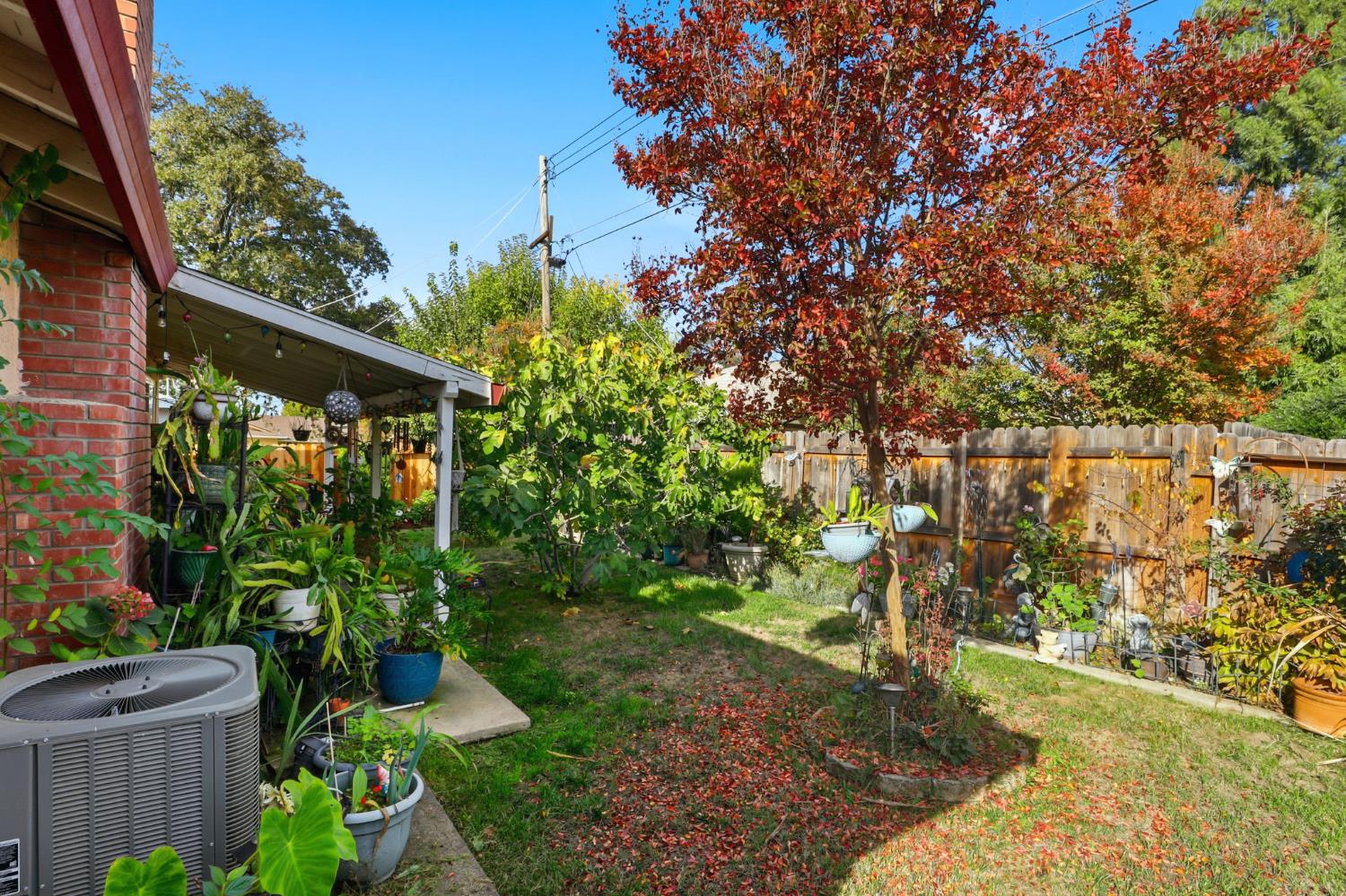 7545 Almondwood Avenue