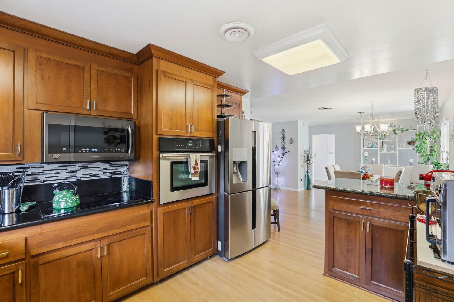 7545 Almondwood Avenue