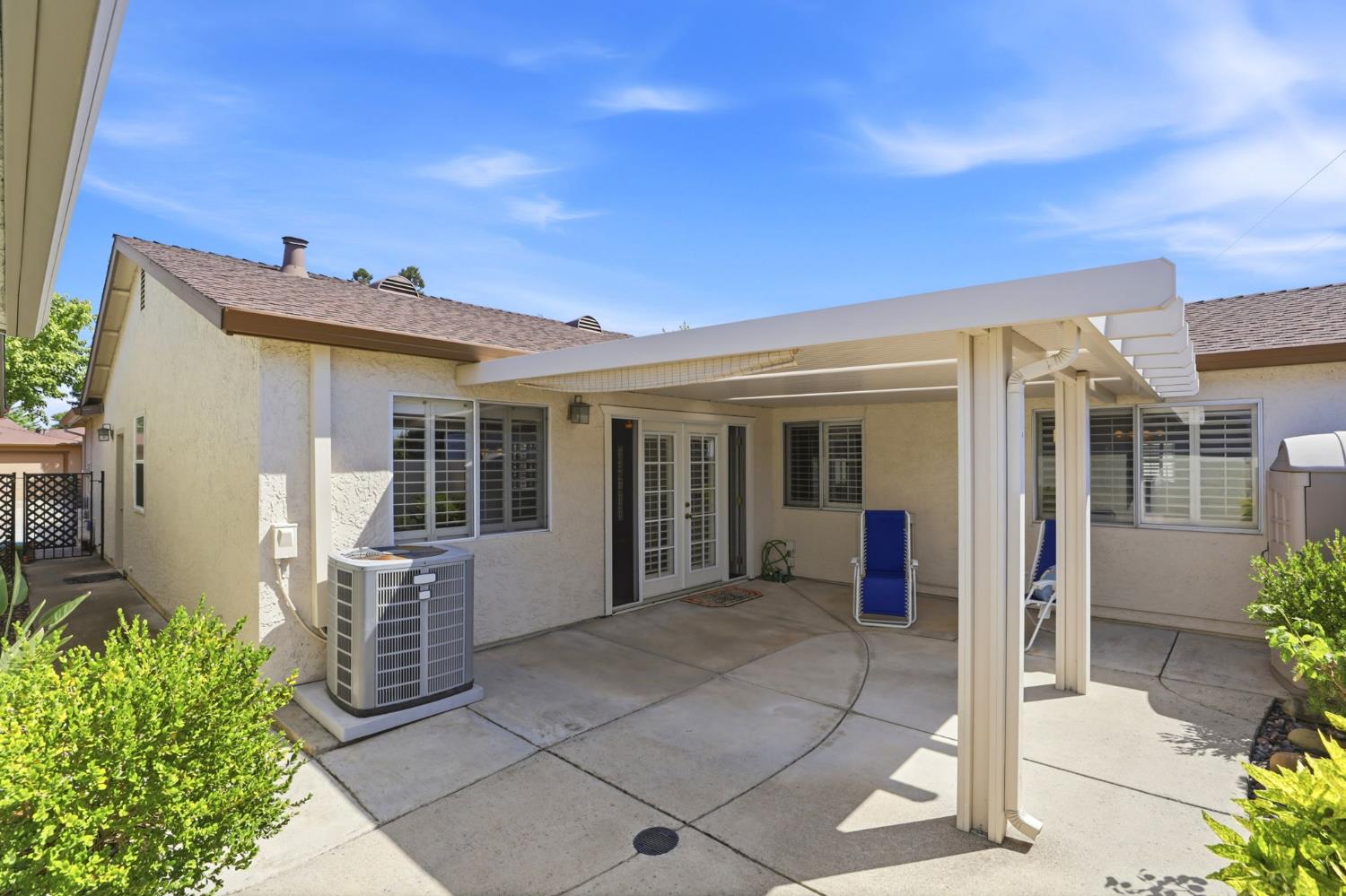 7526 Sunfaire Lane