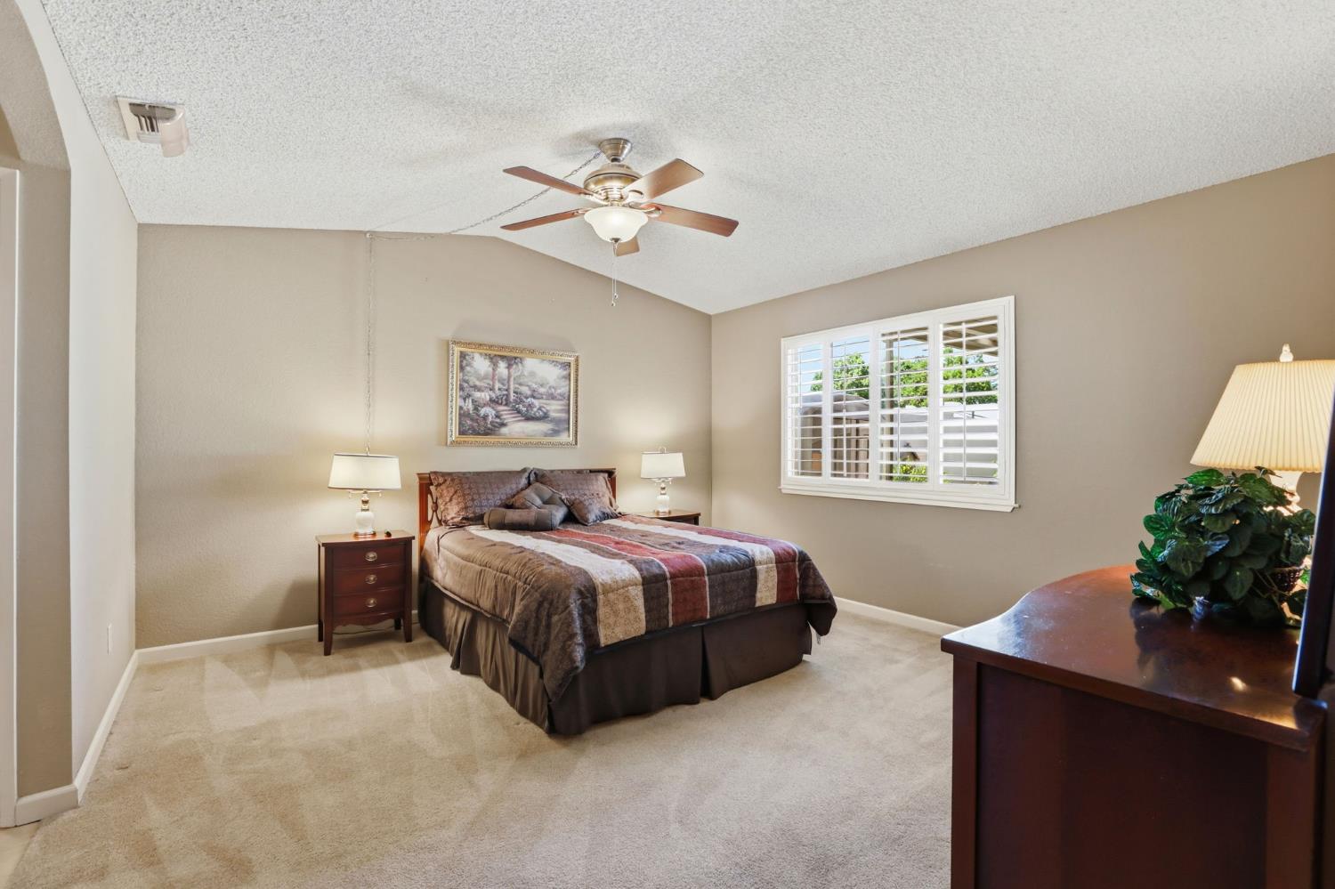 7526 Sunfaire Lane