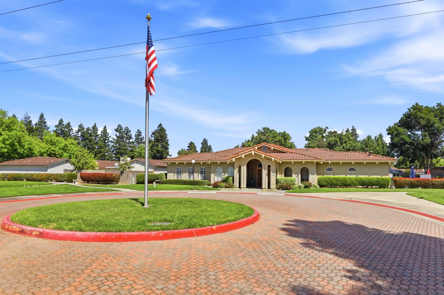 7526 Sunfaire Lane