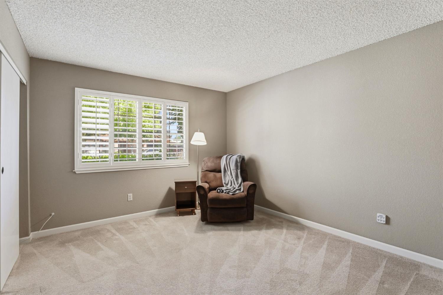 7526 Sunfaire Lane