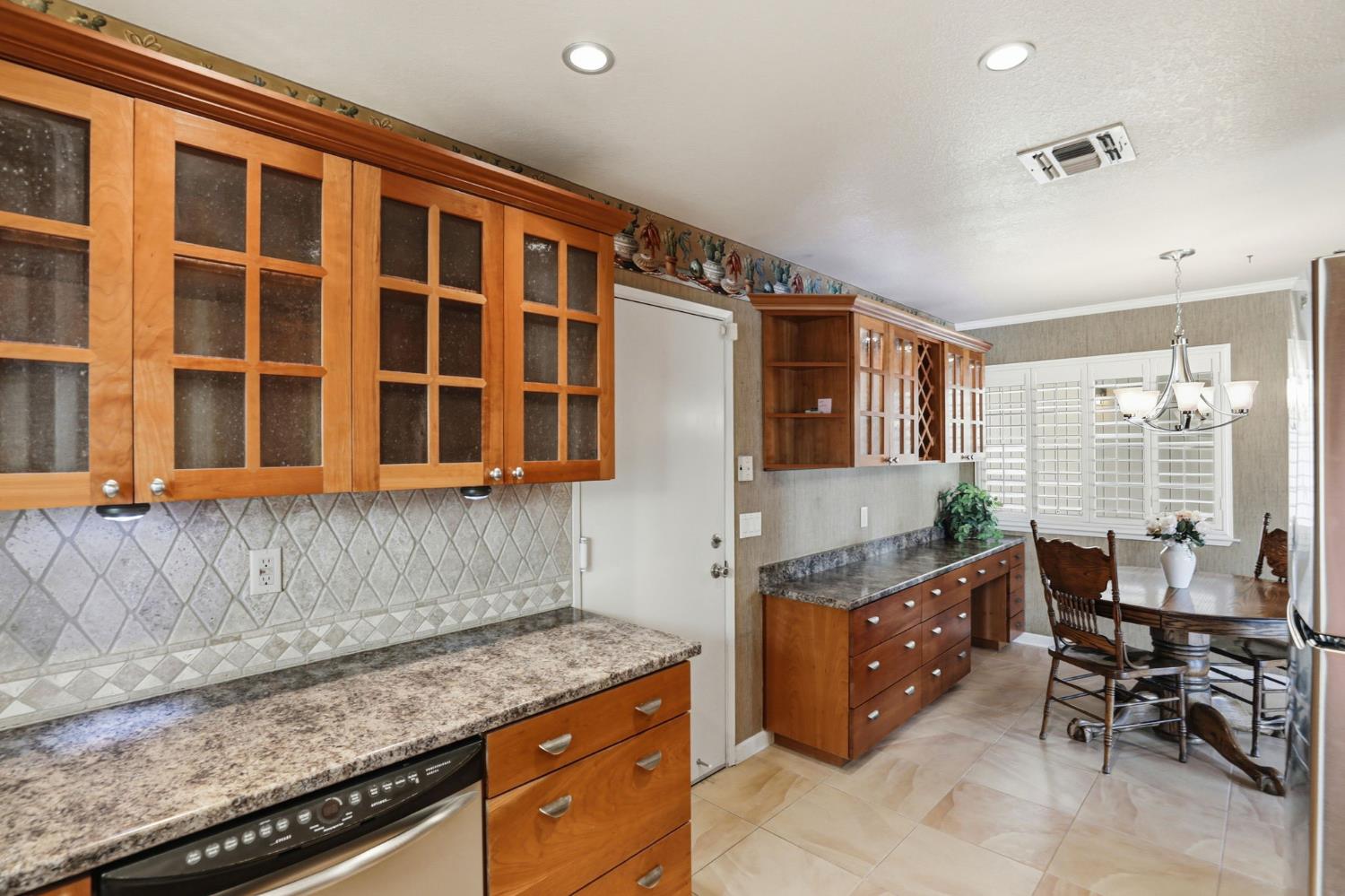 7526 Sunfaire Lane